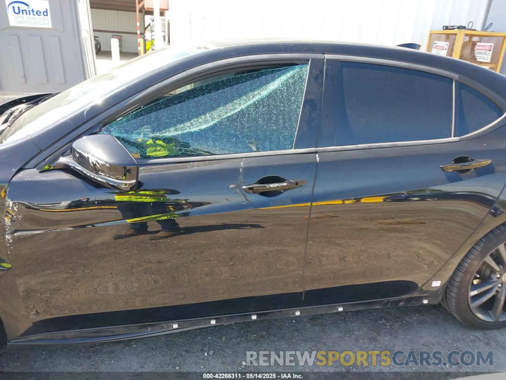 14 Photograph of a damaged car 19UUB2F68KA003584 ACURA TLX 2019