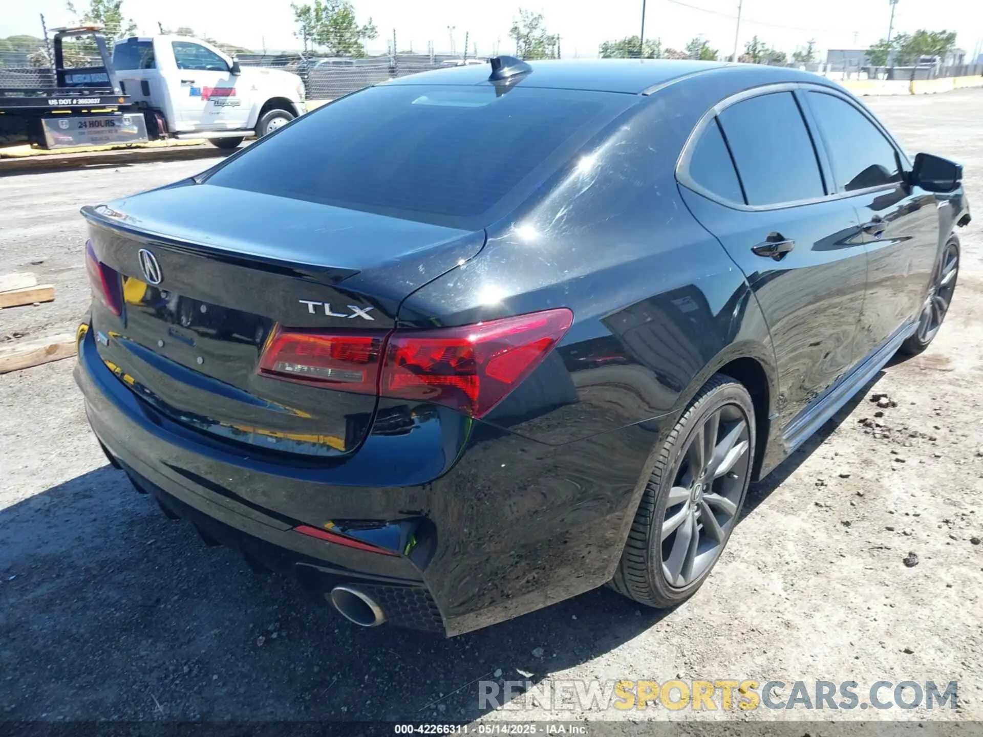 4 Photograph of a damaged car 19UUB2F68KA003584 ACURA TLX 2019