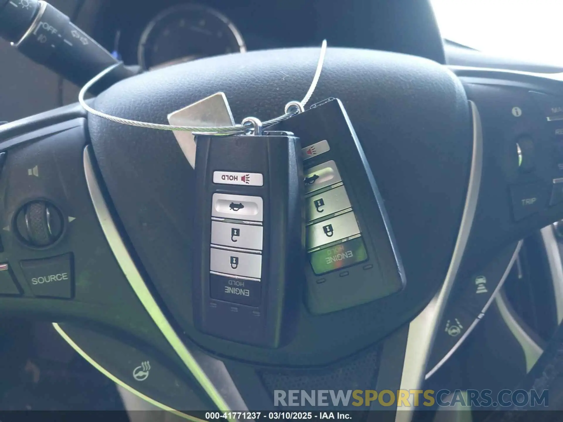 11 Фотография поврежденного автомобиля 19UUB2F85KA007870 ACURA TLX 2019