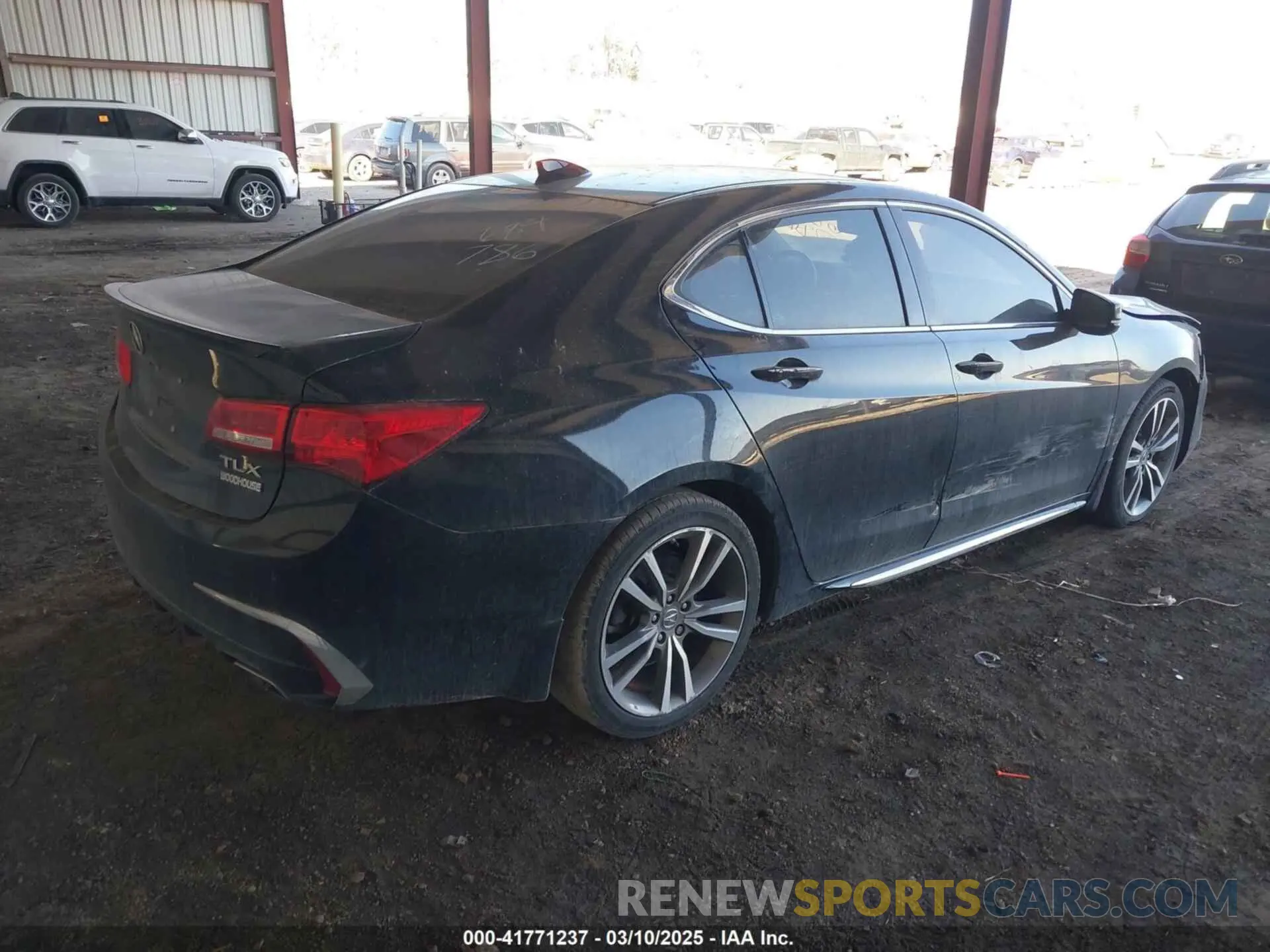 4 Фотография поврежденного автомобиля 19UUB2F85KA007870 ACURA TLX 2019