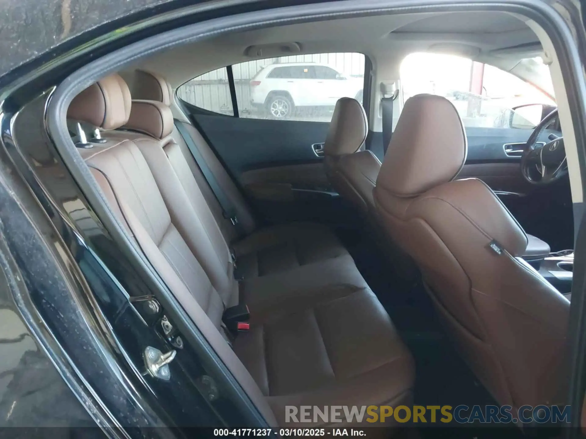 8 Фотография поврежденного автомобиля 19UUB2F85KA007870 ACURA TLX 2019