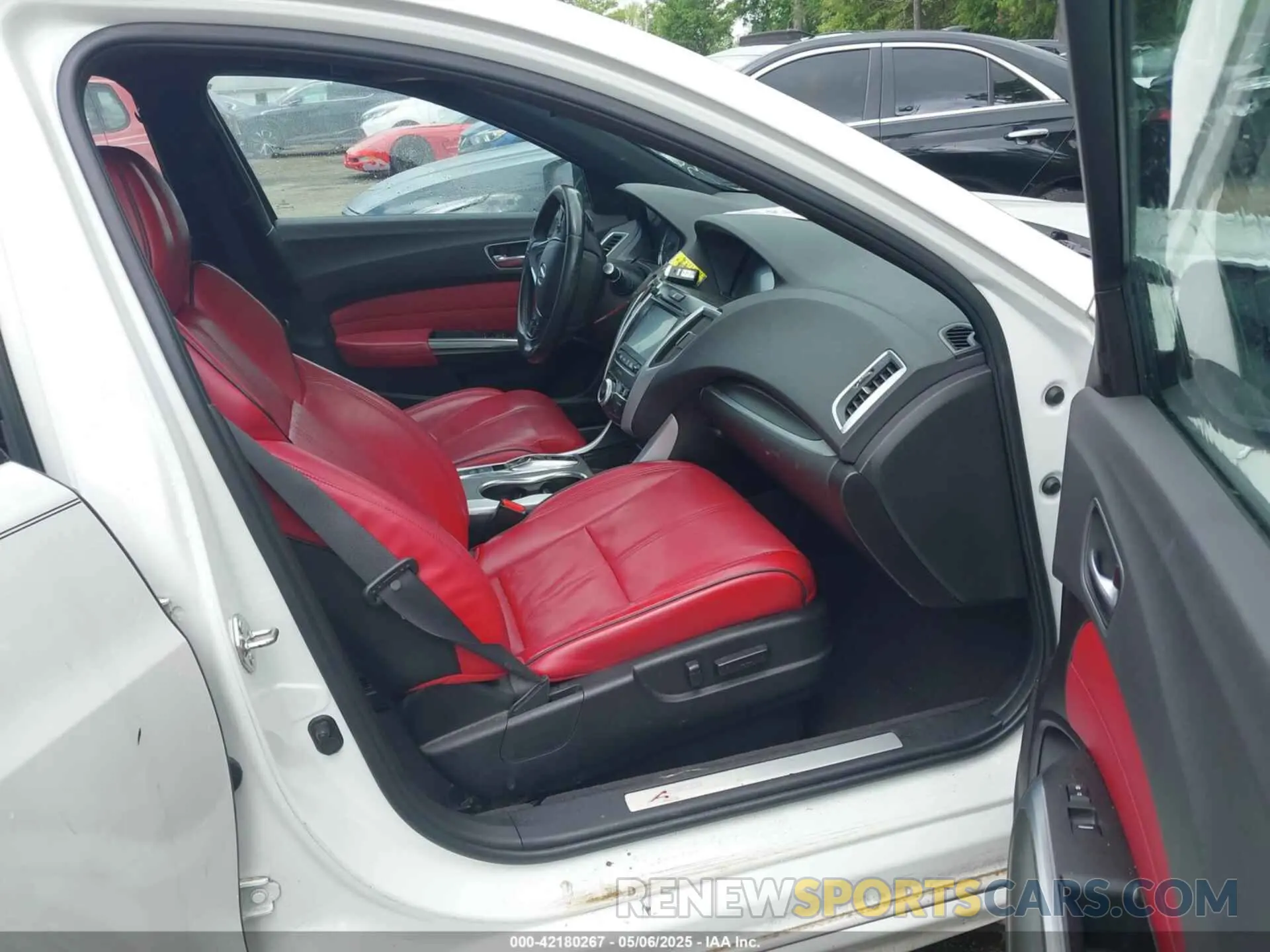 5 Фотография поврежденного автомобиля 19UUB3F60KA005206 ACURA TLX 2019