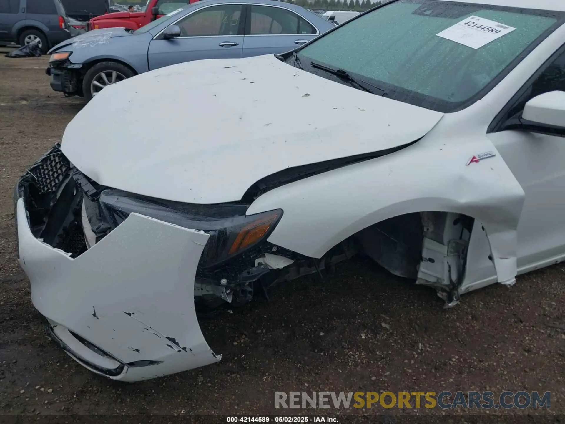 6 Photograph of a damaged car 19UUB3F63KA800671 ACURA TLX 2019