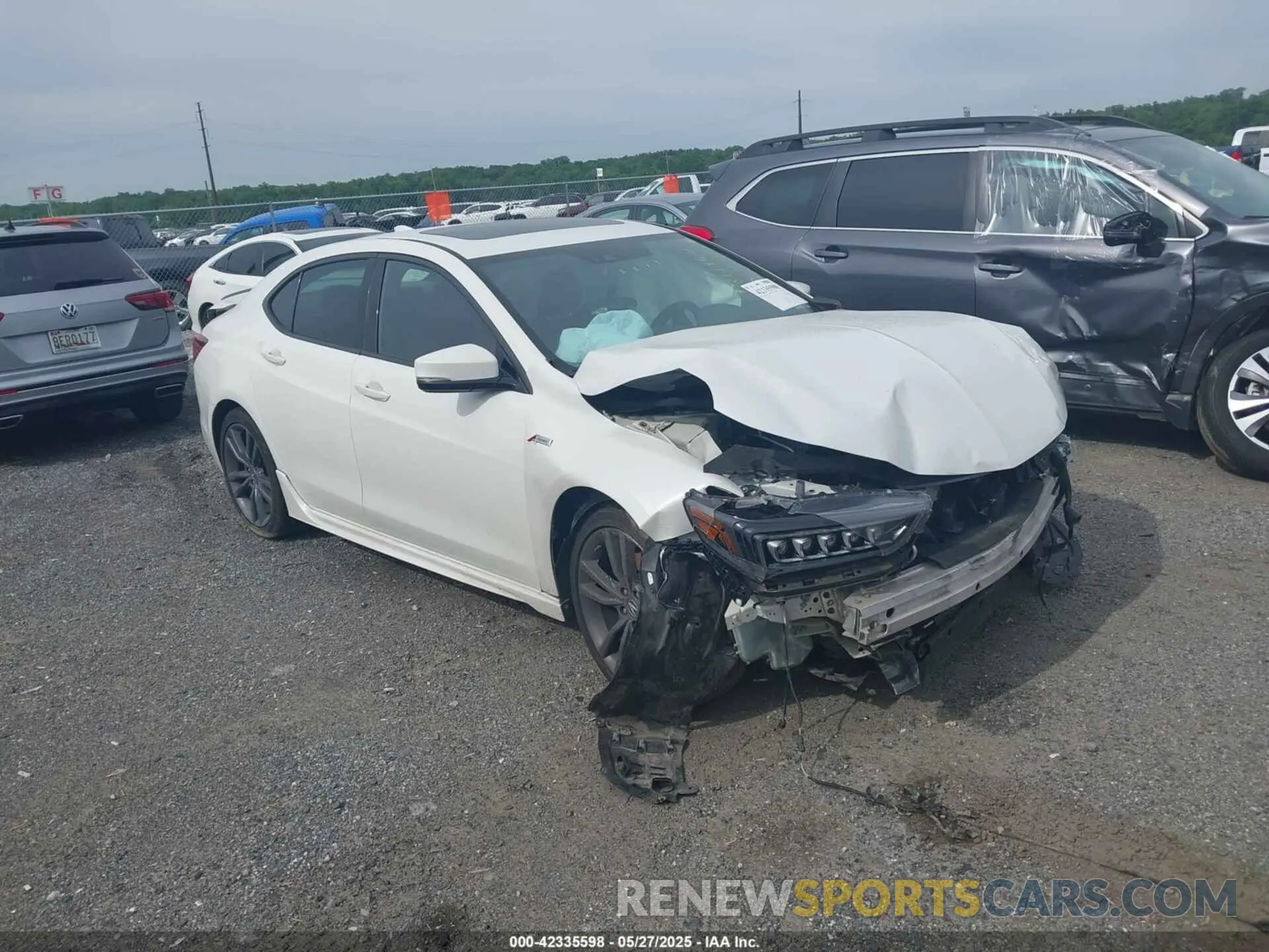 1 Photograph of a damaged car 19UUB3F65KA002382 ACURA TLX 2019