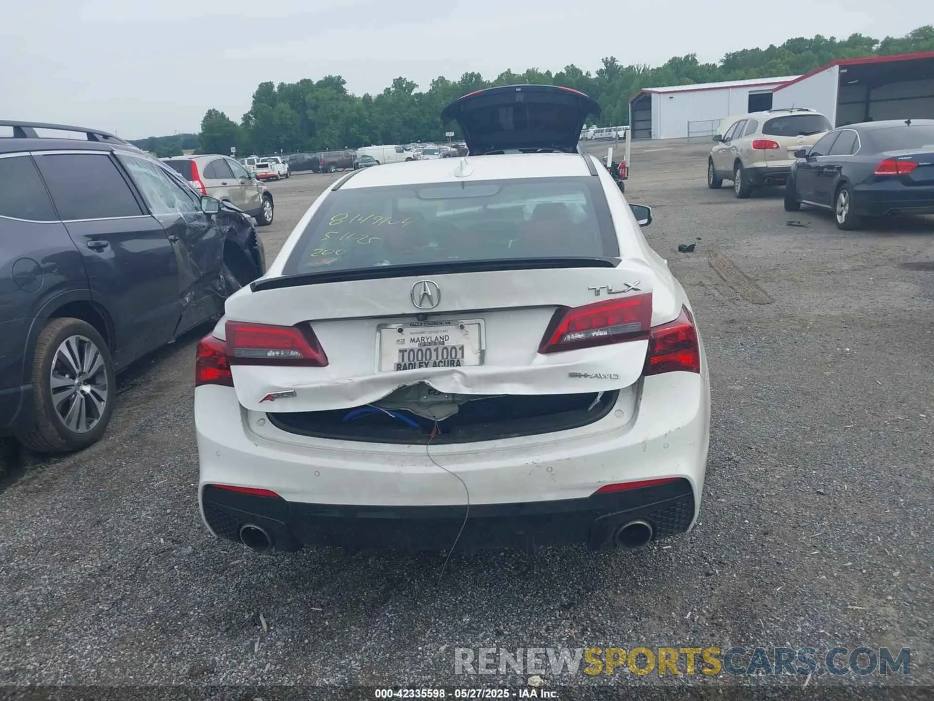15 Photograph of a damaged car 19UUB3F65KA002382 ACURA TLX 2019