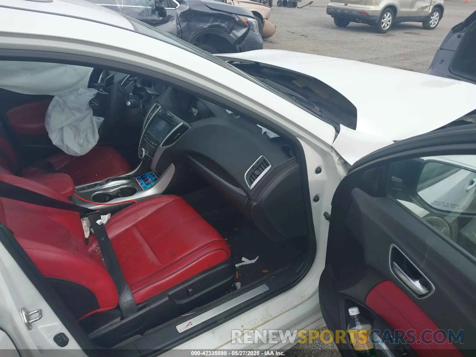 5 Photograph of a damaged car 19UUB3F65KA002382 ACURA TLX 2019