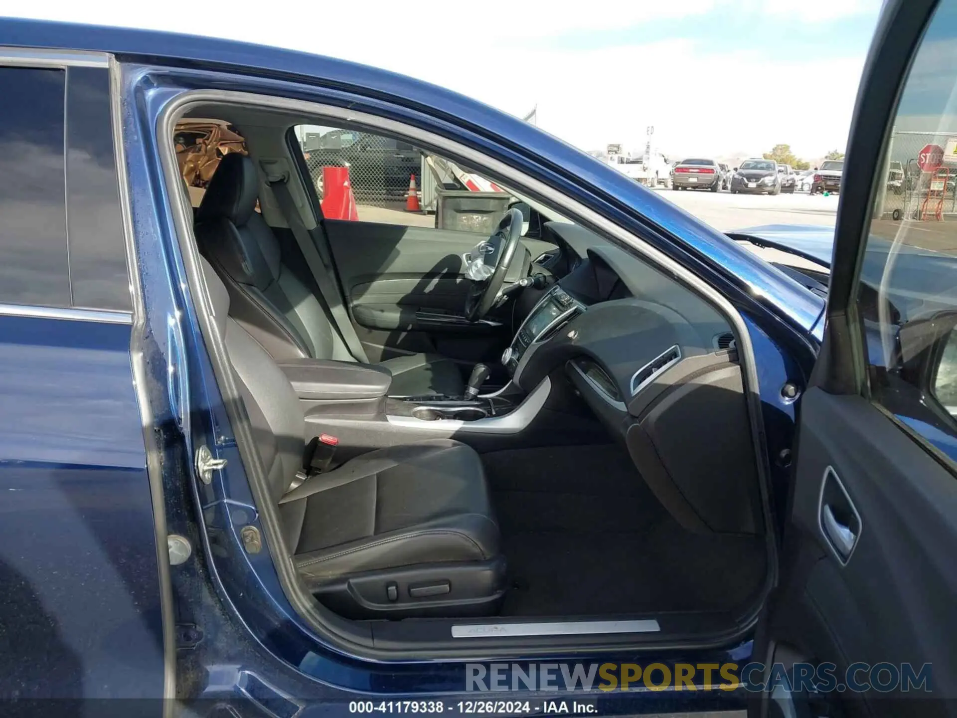 5 Photograph of a damaged car 19UUB1F31LA003119 ACURA TLX 2020