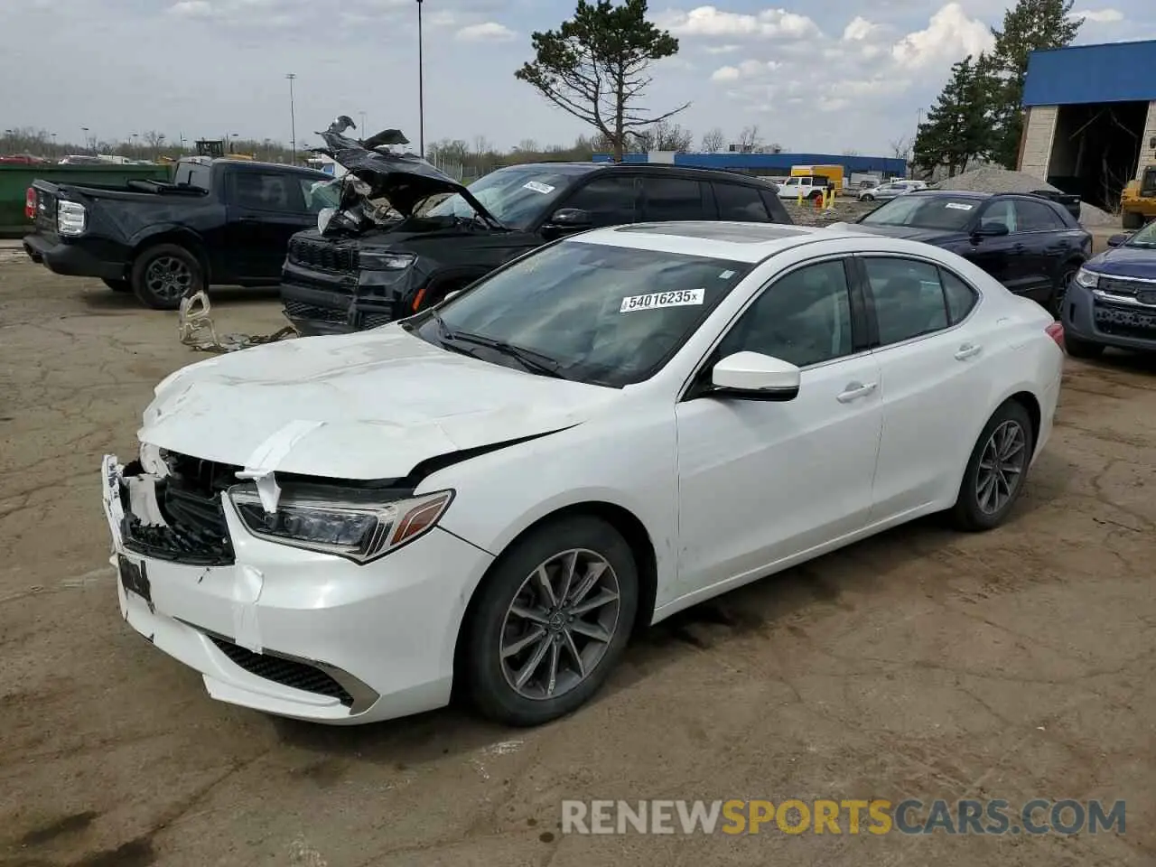 1 Фотография поврежденного автомобиля 19UUB1F31LA017814 ACURA TLX 2020