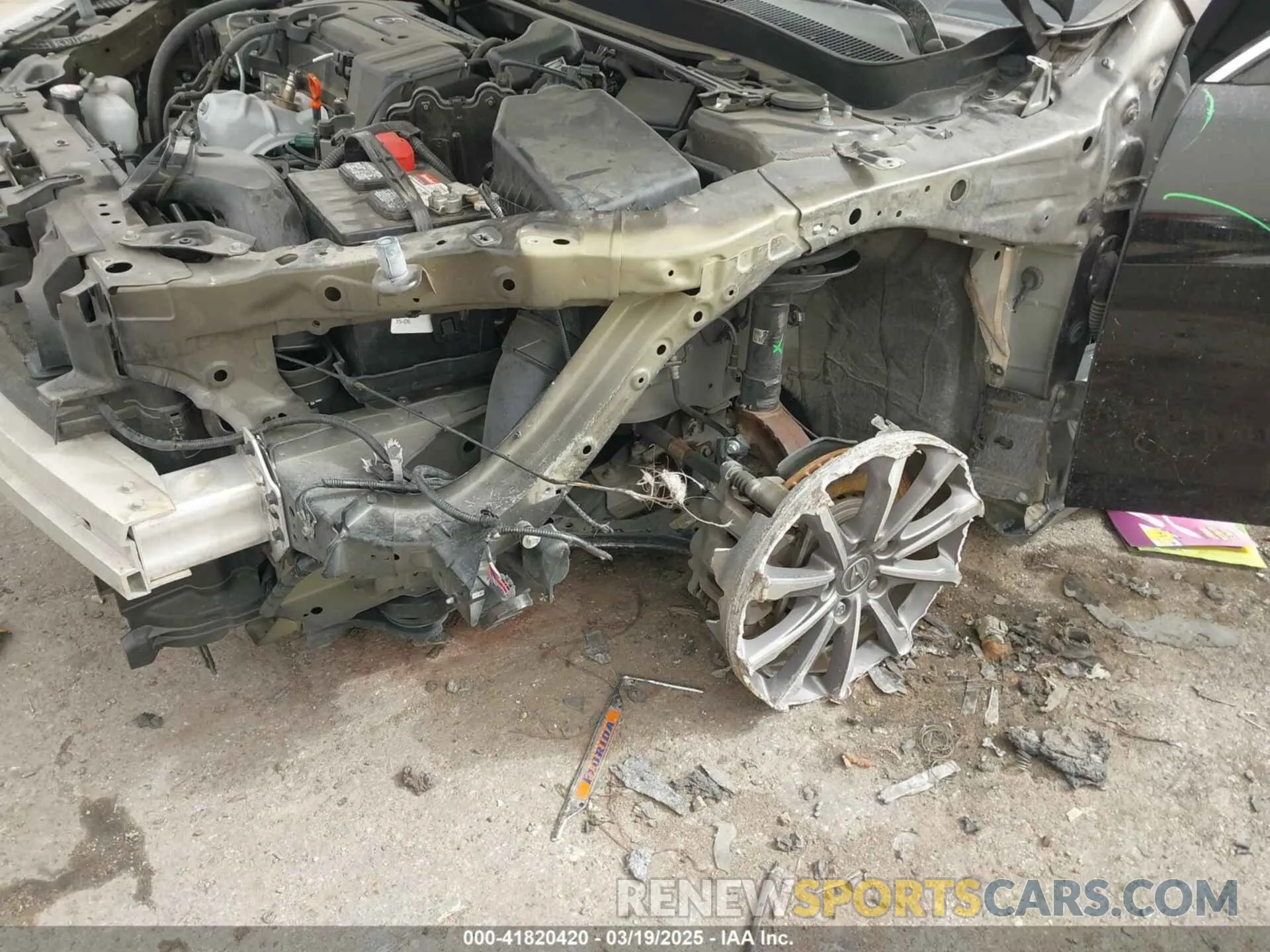 6 Photograph of a damaged car 19UUB1F32LA002657 ACURA TLX 2020