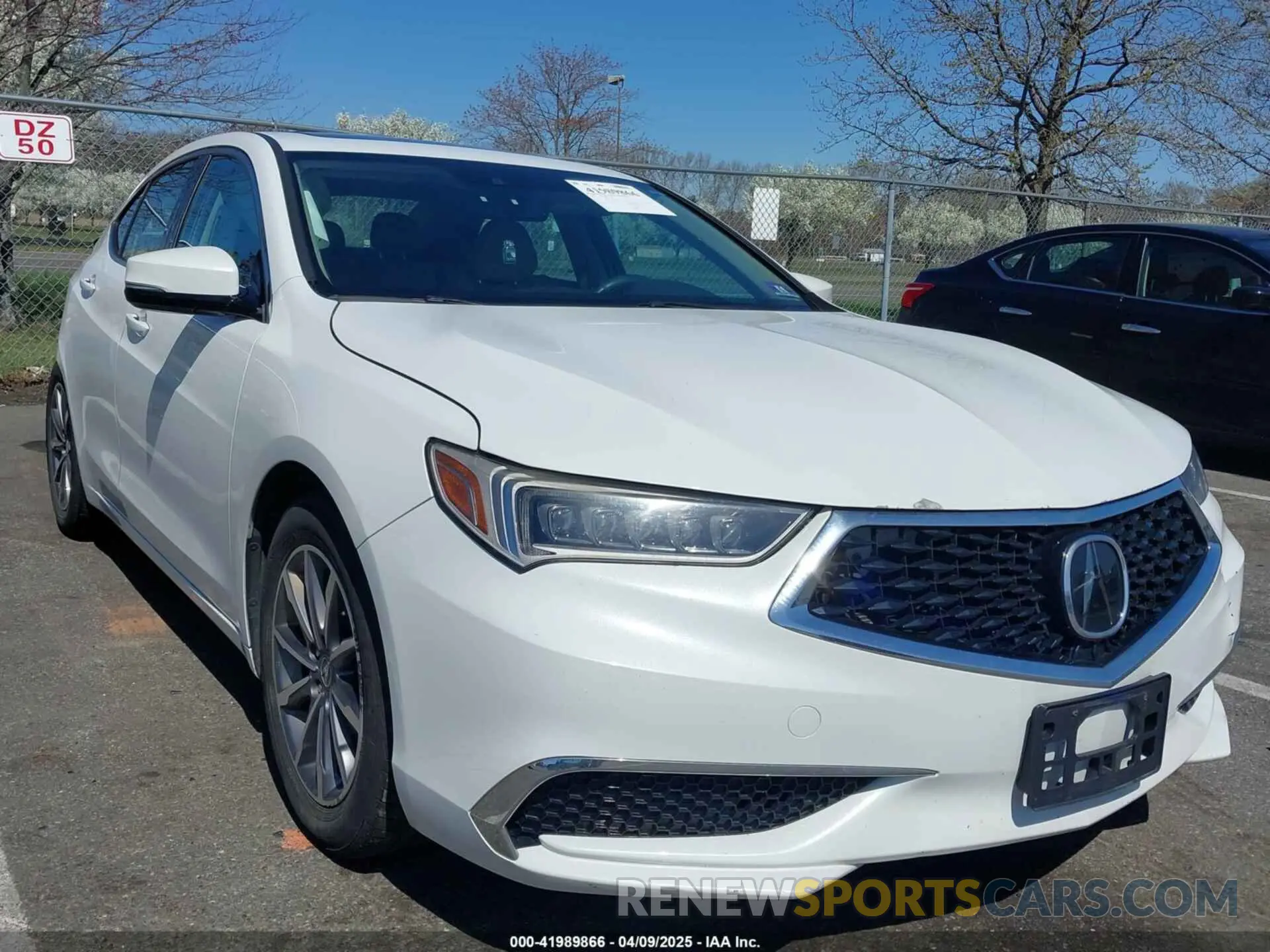 1 Фотография поврежденного автомобиля 19UUB1F35LA011126 ACURA TLX 2020