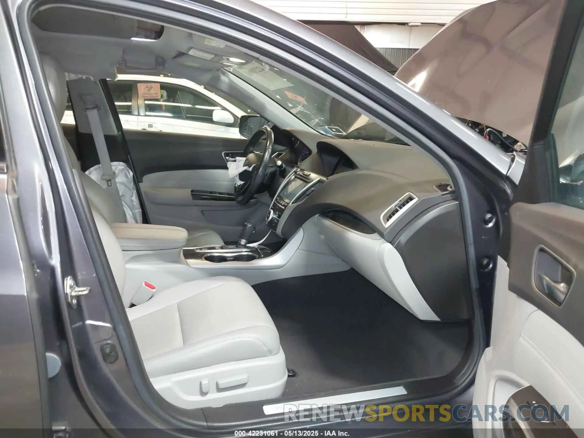 5 Photograph of a damaged car 19UUB1F38LA011296 ACURA TLX 2020