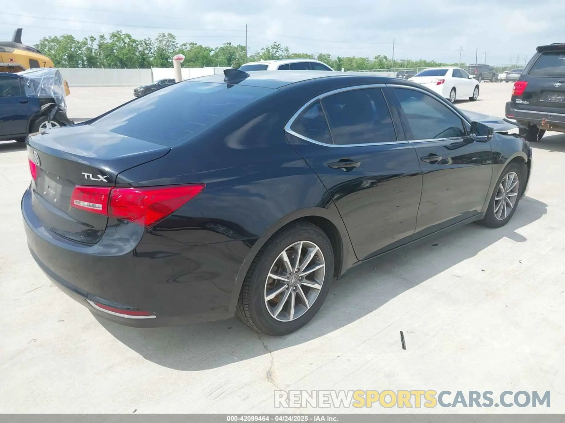 4 Фотография поврежденного автомобиля 19UUB1F39LA004521 ACURA TLX 2020