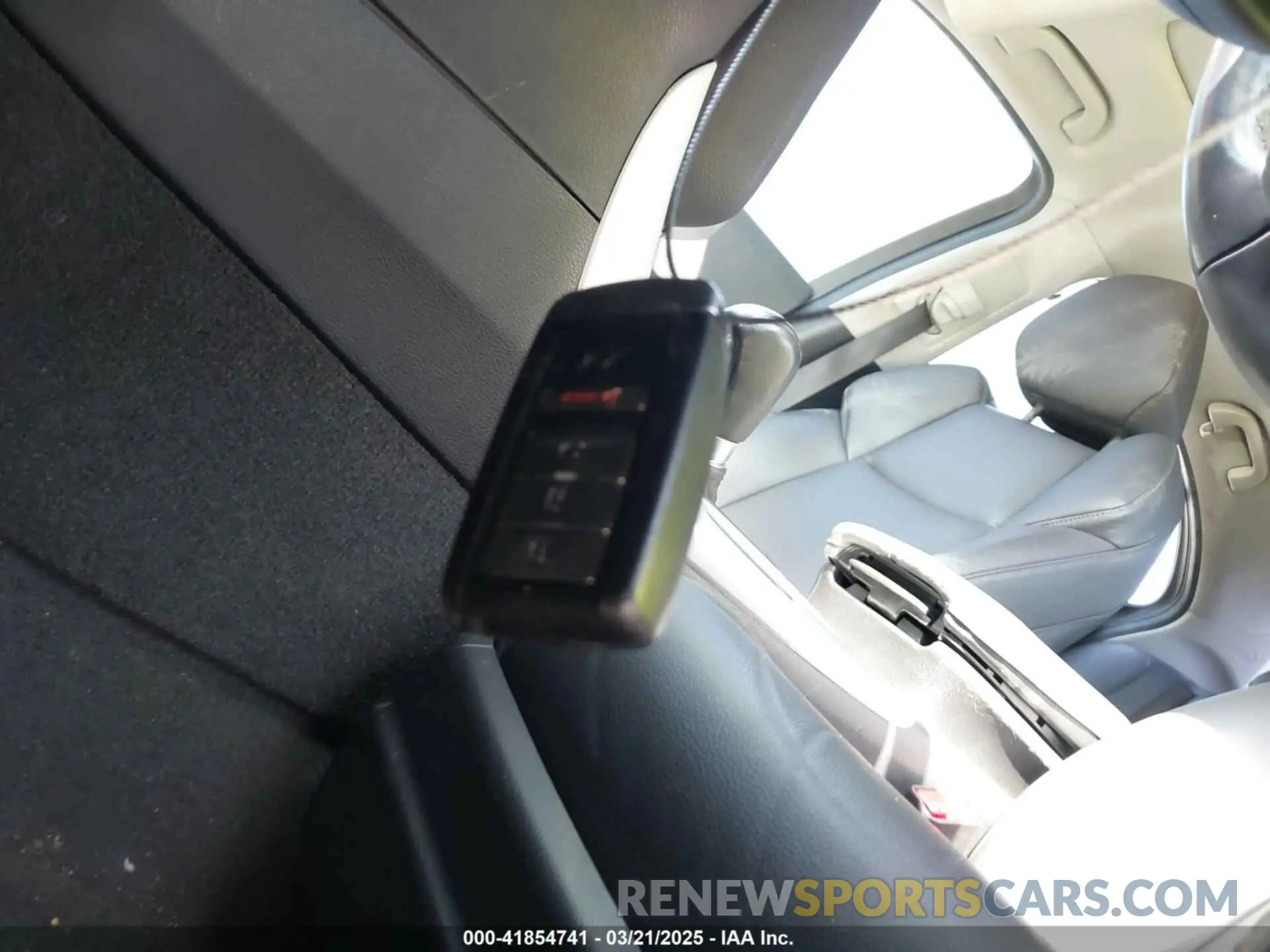 11 Photograph of a damaged car 19UUB1F3XLA011087 ACURA TLX 2020
