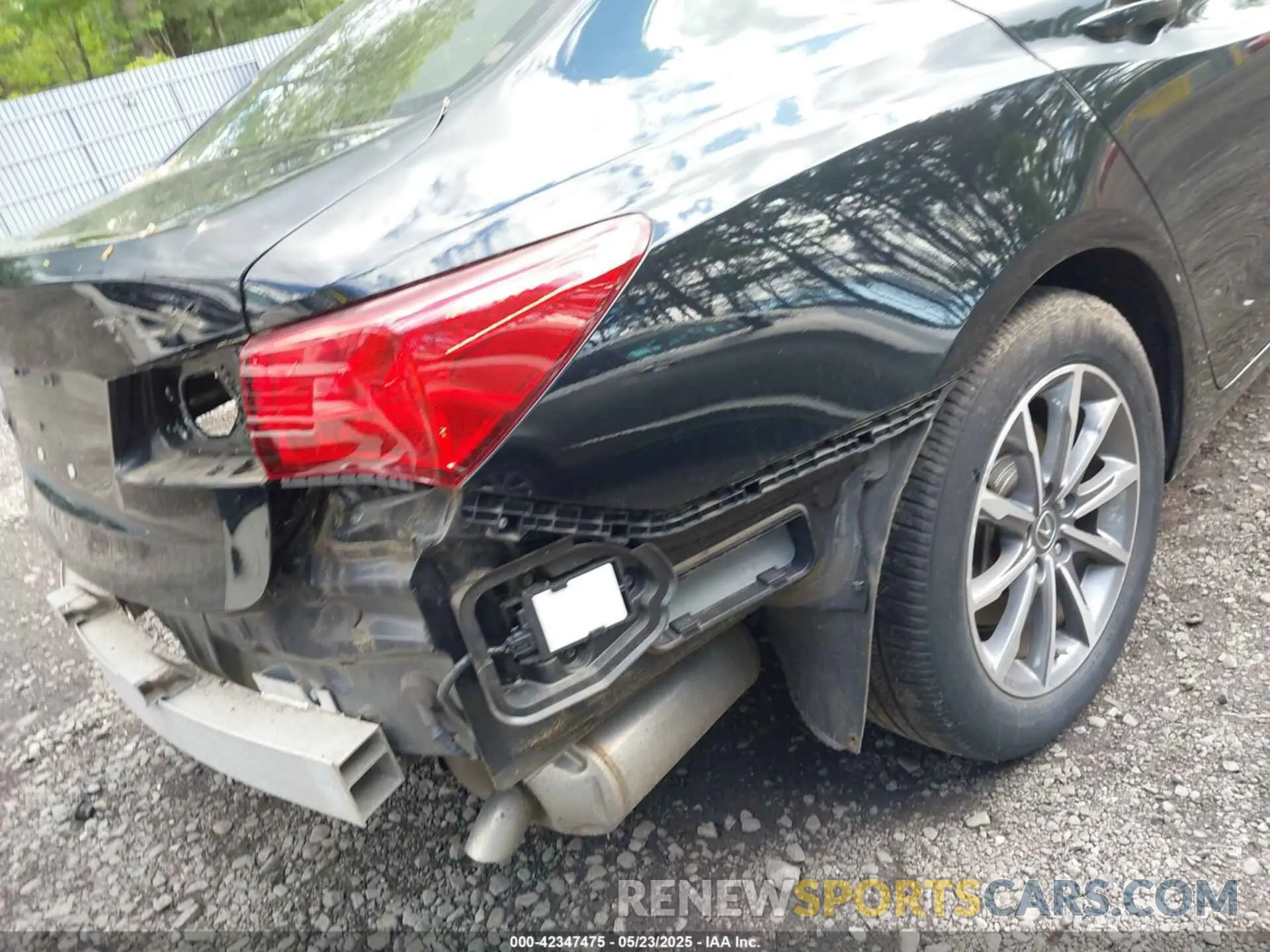 18 Photograph of a damaged car 19UUB1F50LA002285 ACURA TLX 2020