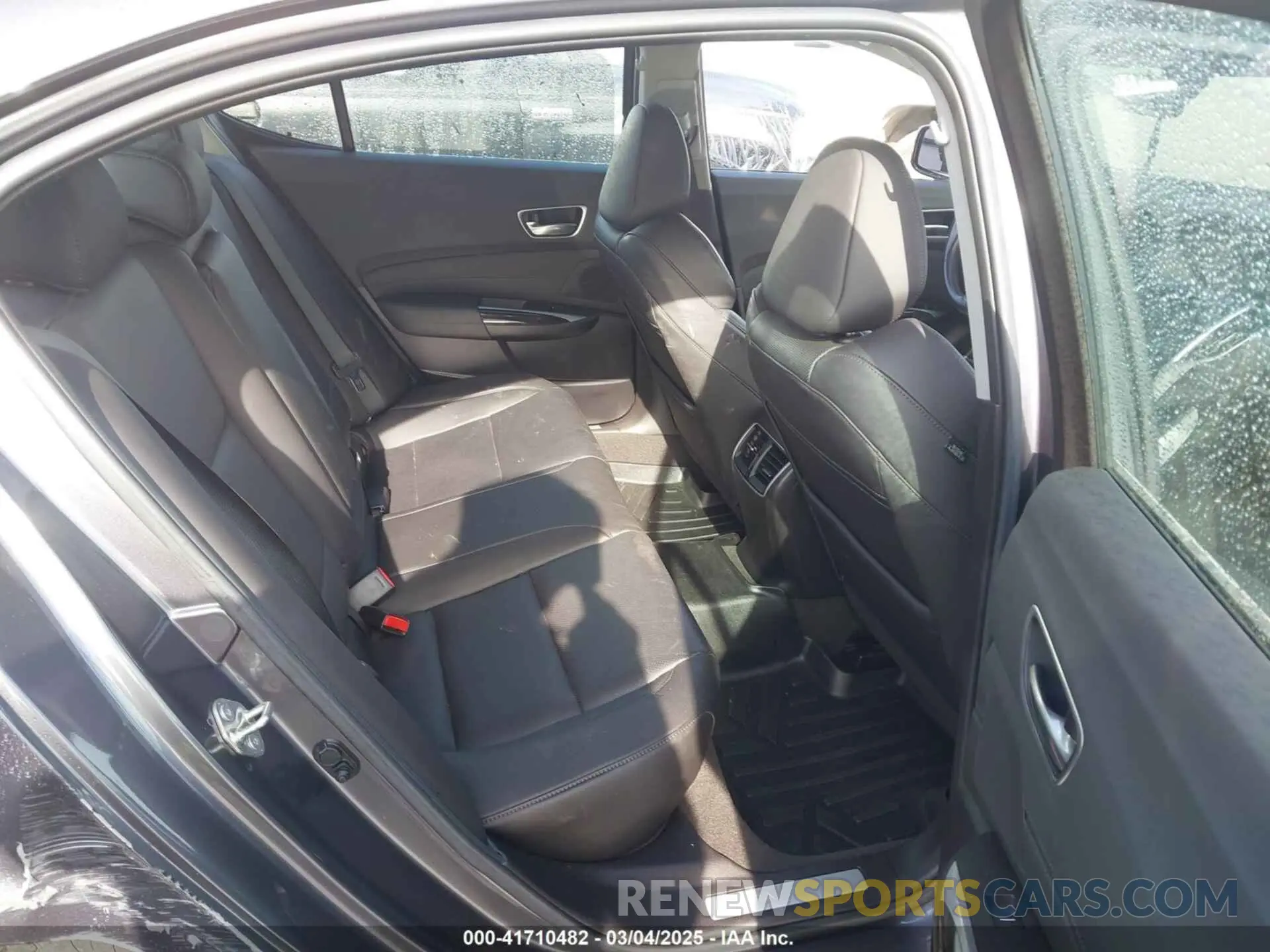8 Photograph of a damaged car 19UUB1F50LA015540 ACURA TLX 2020
