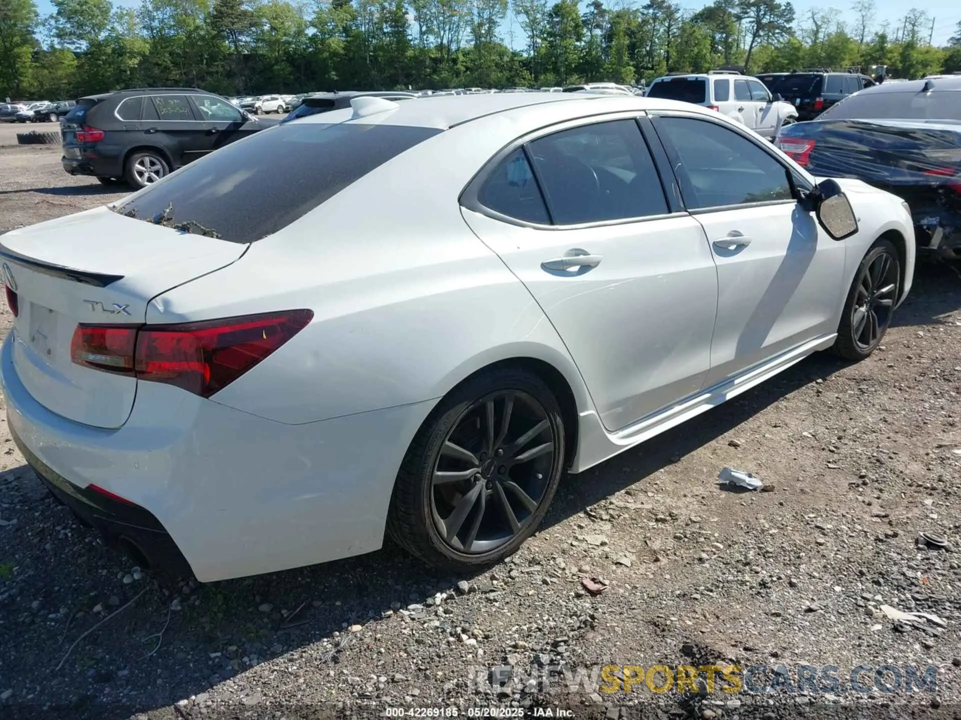 4 Photograph of a damaged car 19UUB1F64LA009815 ACURA TLX 2020