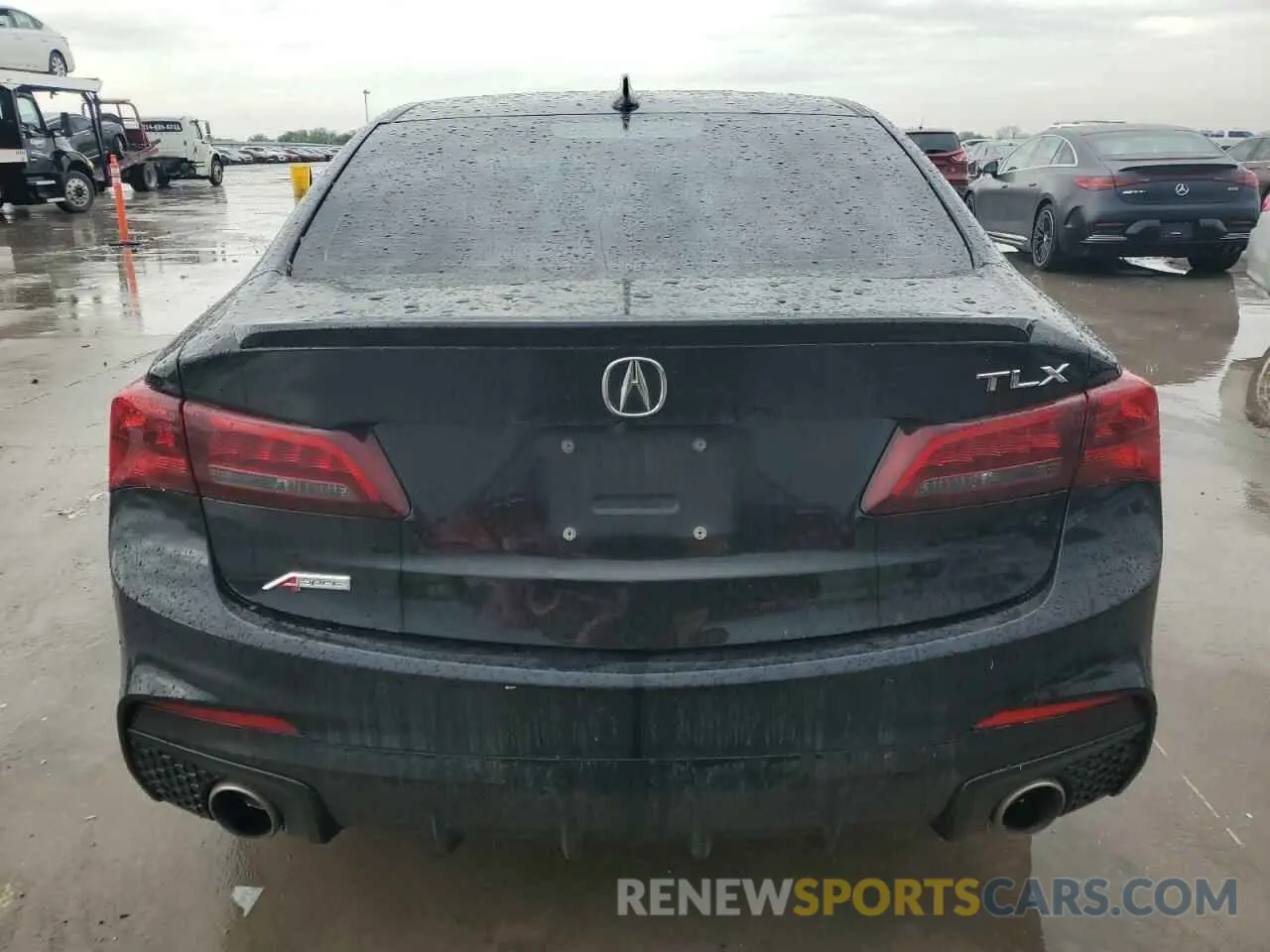6 Photograph of a damaged car 19UUB1F69LA008367 ACURA TLX 2020