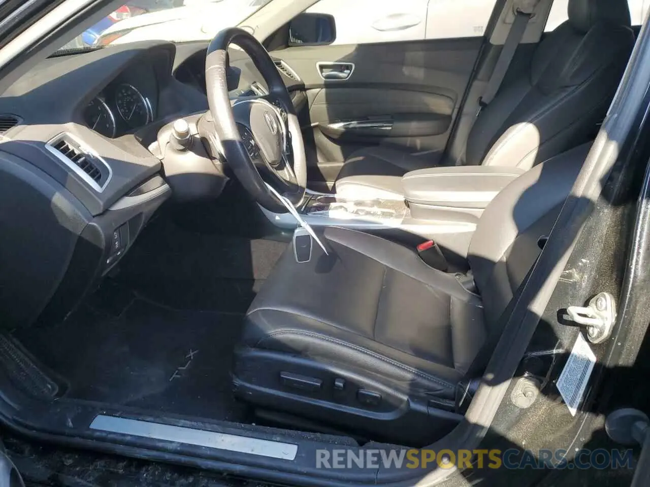 7 Photograph of a damaged car 19UUB2F31LA002056 ACURA TLX 2020