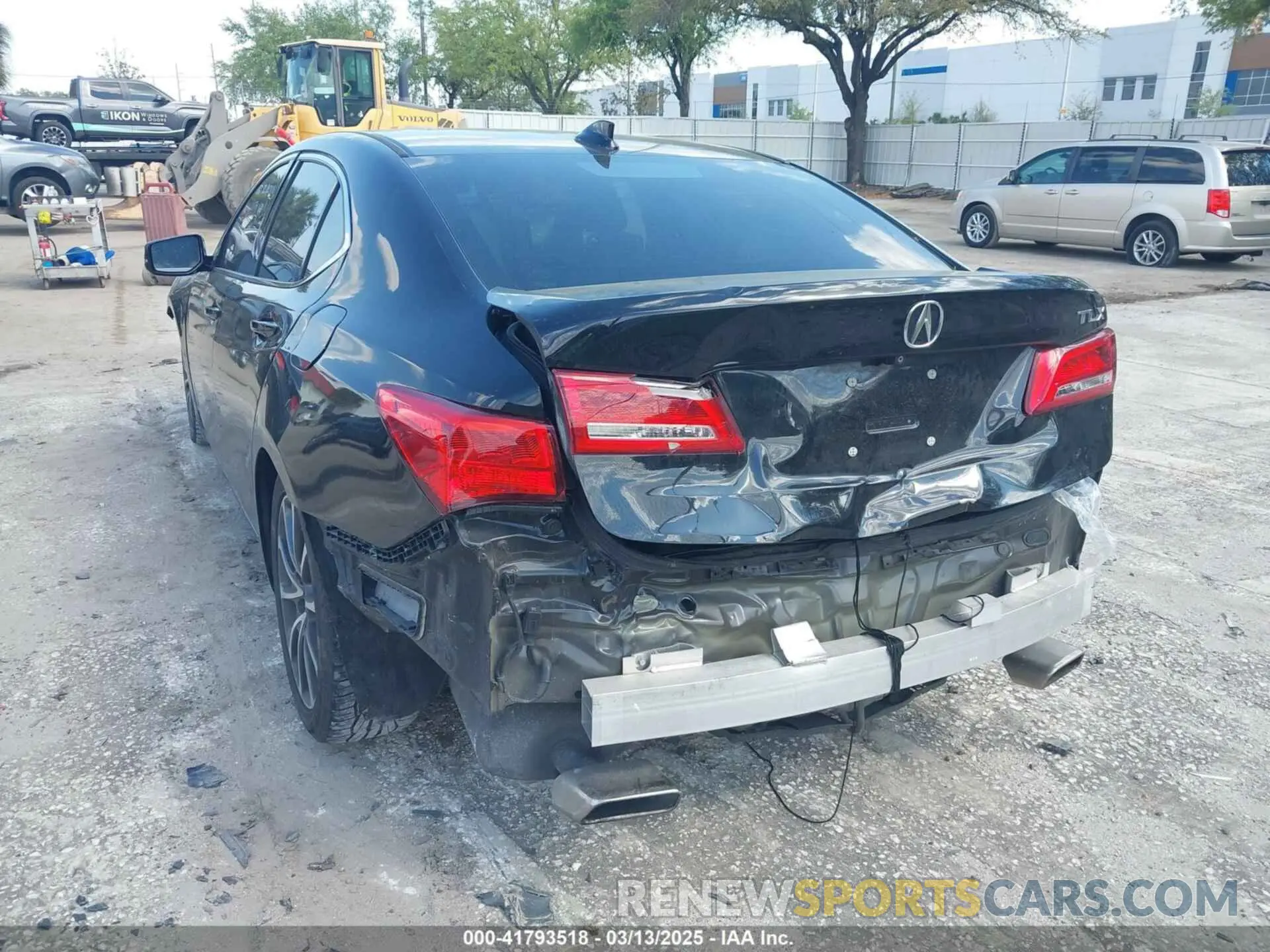 3 Фотография поврежденного автомобиля 19UUB2F36LA000738 ACURA TLX 2020