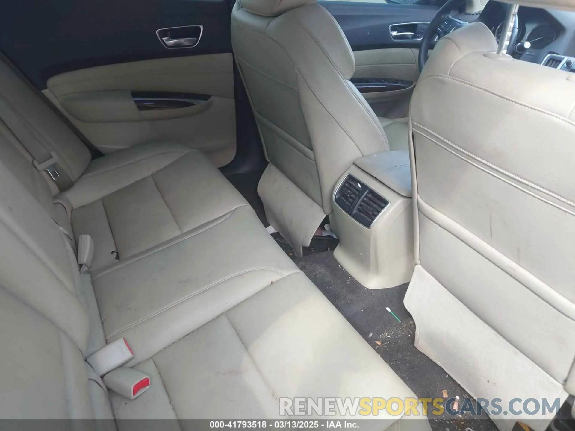 8 Фотография поврежденного автомобиля 19UUB2F36LA000738 ACURA TLX 2020