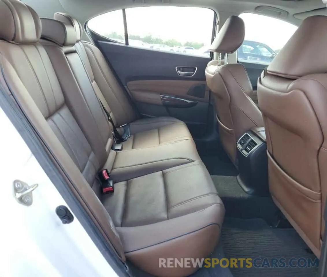 10 Photograph of a damaged car 19UUB2F45LA002554 ACURA TLX 2020