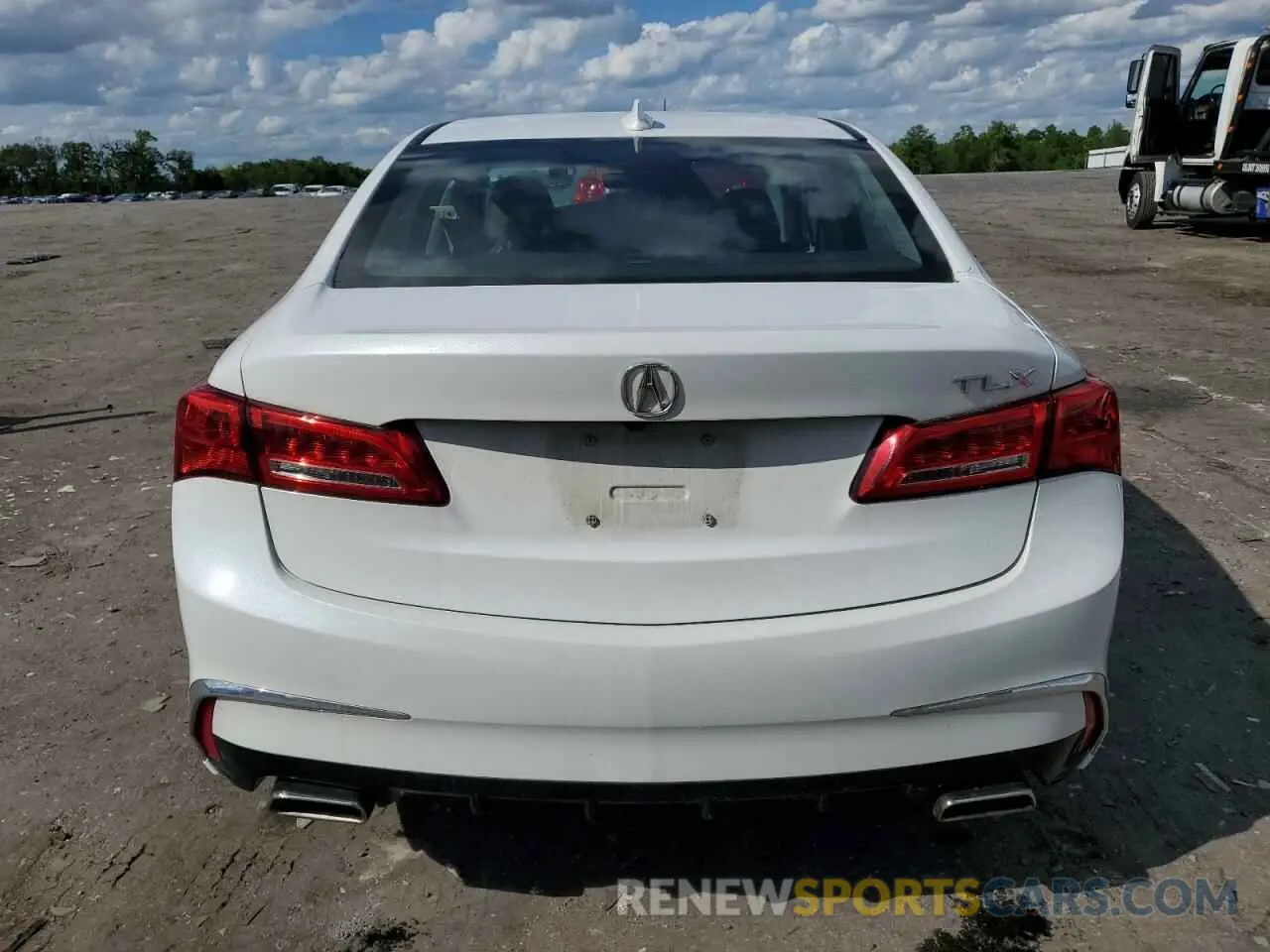6 Photograph of a damaged car 19UUB2F45LA002554 ACURA TLX 2020