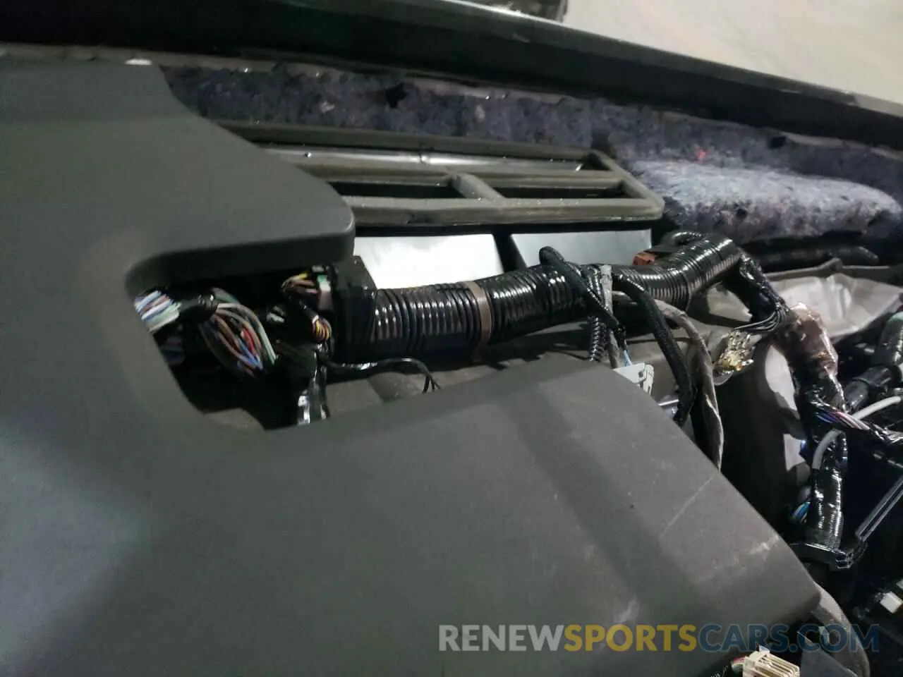 9 Фотография поврежденного автомобиля 19UUB2F68LA005790 ACURA TLX 2020