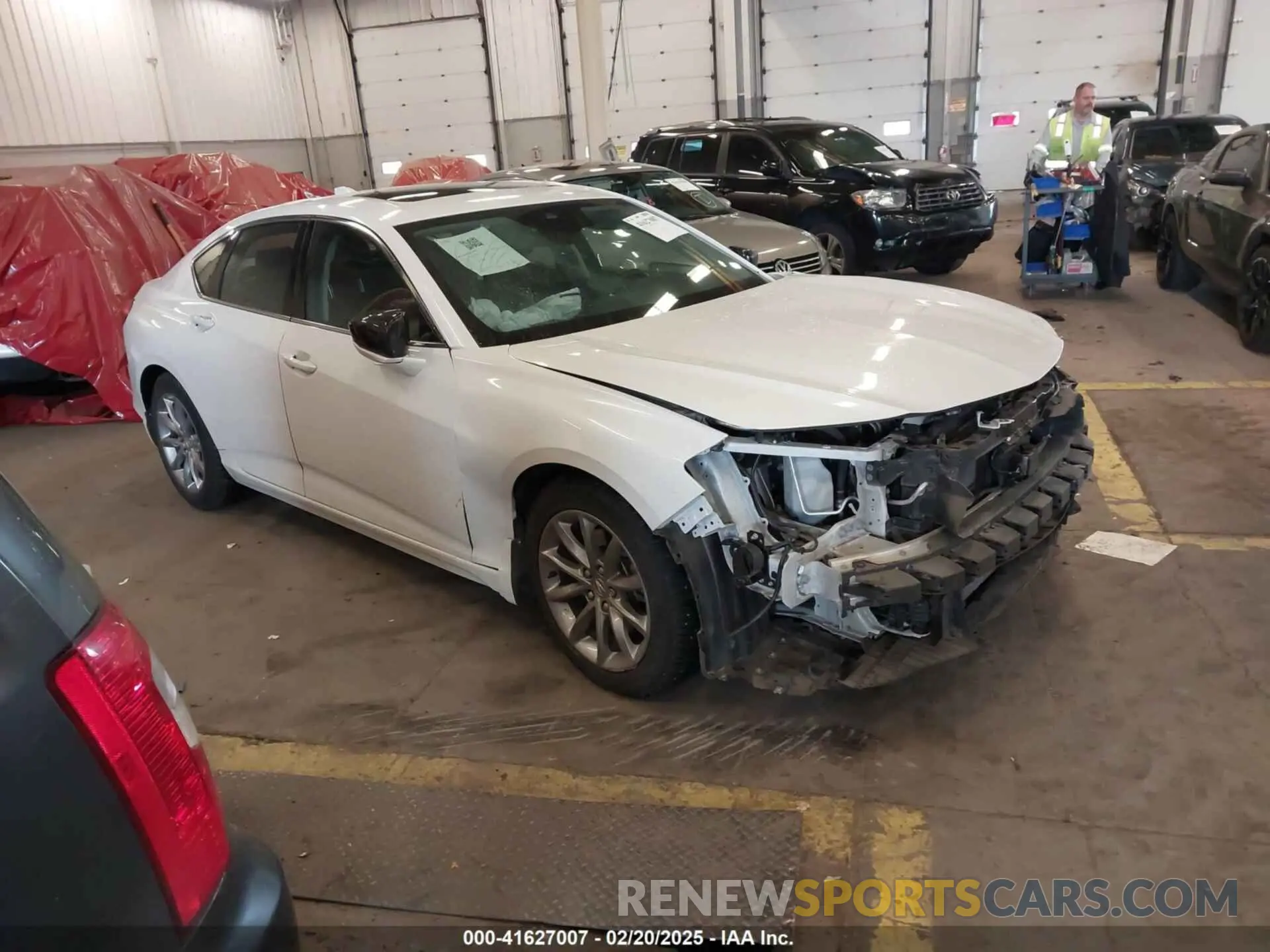 1 Фотография поврежденного автомобиля 19UUB5F33MA013207 ACURA TLX 2021