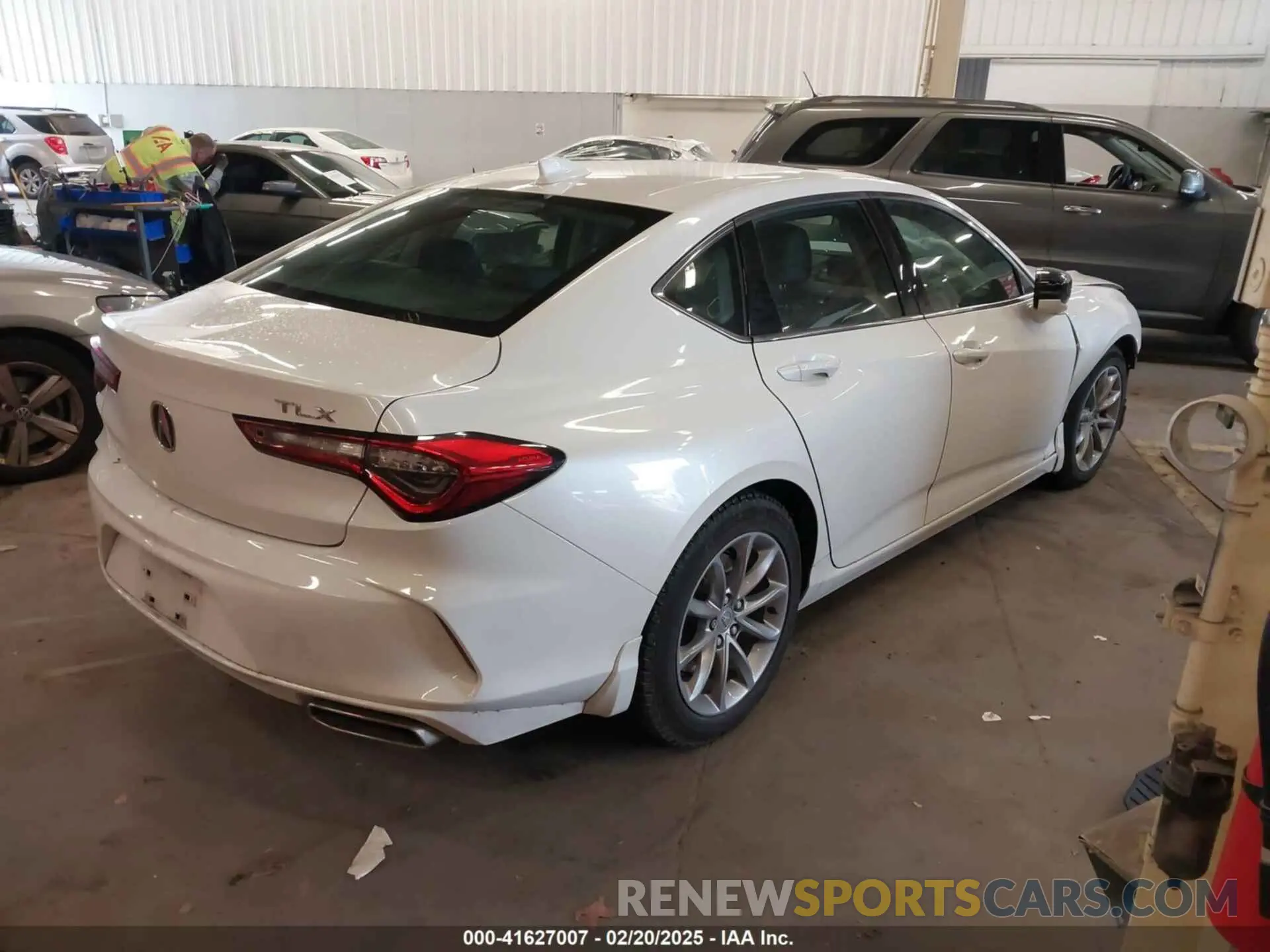 4 Фотография поврежденного автомобиля 19UUB5F33MA013207 ACURA TLX 2021