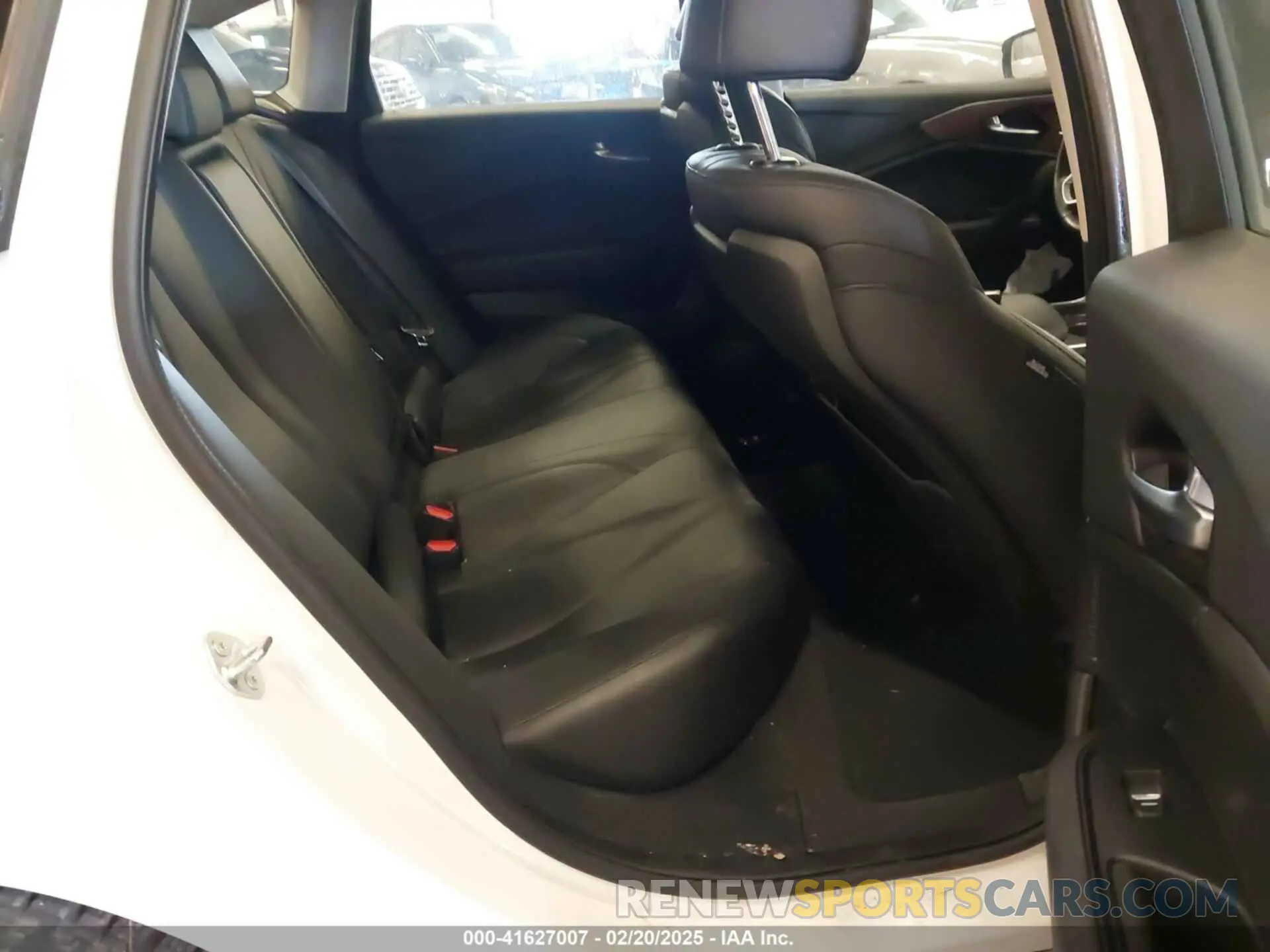 8 Фотография поврежденного автомобиля 19UUB5F33MA013207 ACURA TLX 2021