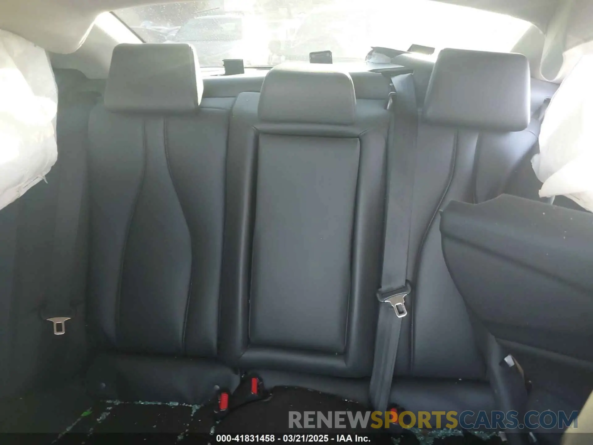 8 Photograph of a damaged car 19UUB5F39MA000381 ACURA TLX 2021