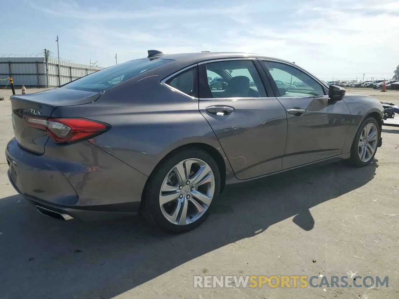 3 Photograph of a damaged car 19UUB5F46MA007605 ACURA TLX 2021
