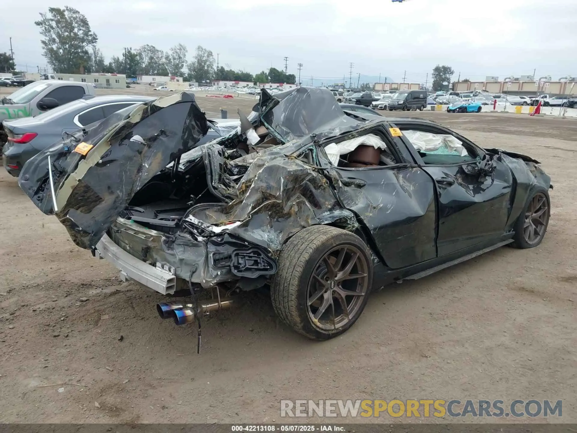 4 Photograph of a damaged car 19UUB5F46MA010200 ACURA TLX 2021