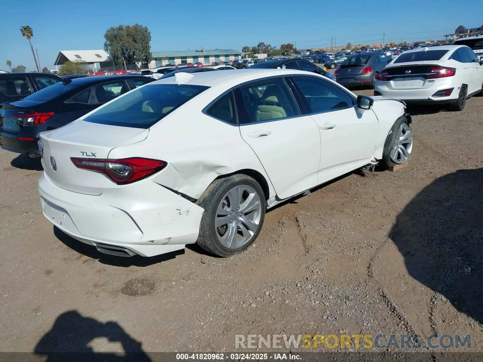 4 Фотография поврежденного автомобиля 19UUB5F48MA002731 ACURA TLX 2021