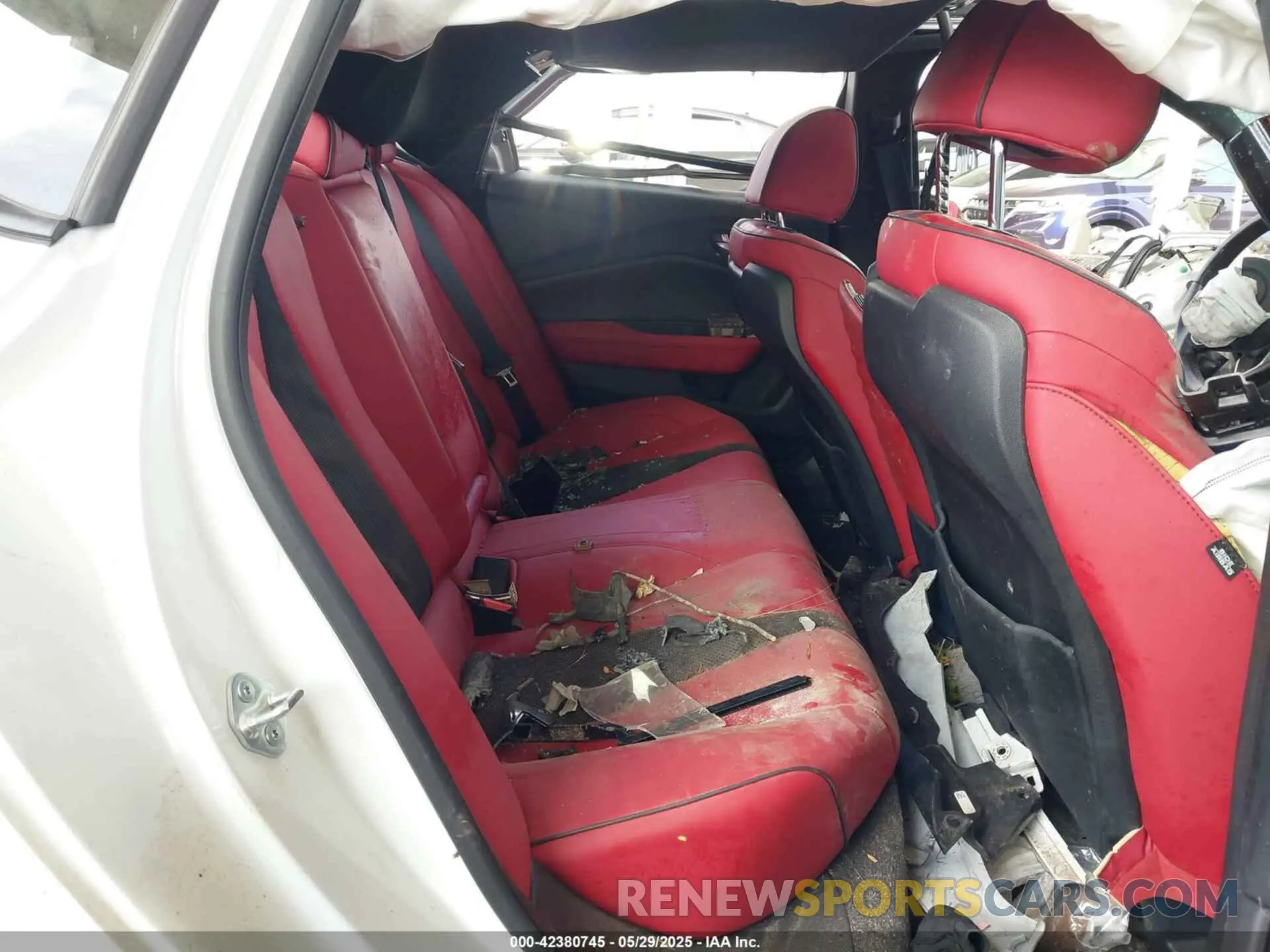 8 Photograph of a damaged car 19UUB5F51MA017032 ACURA TLX 2021