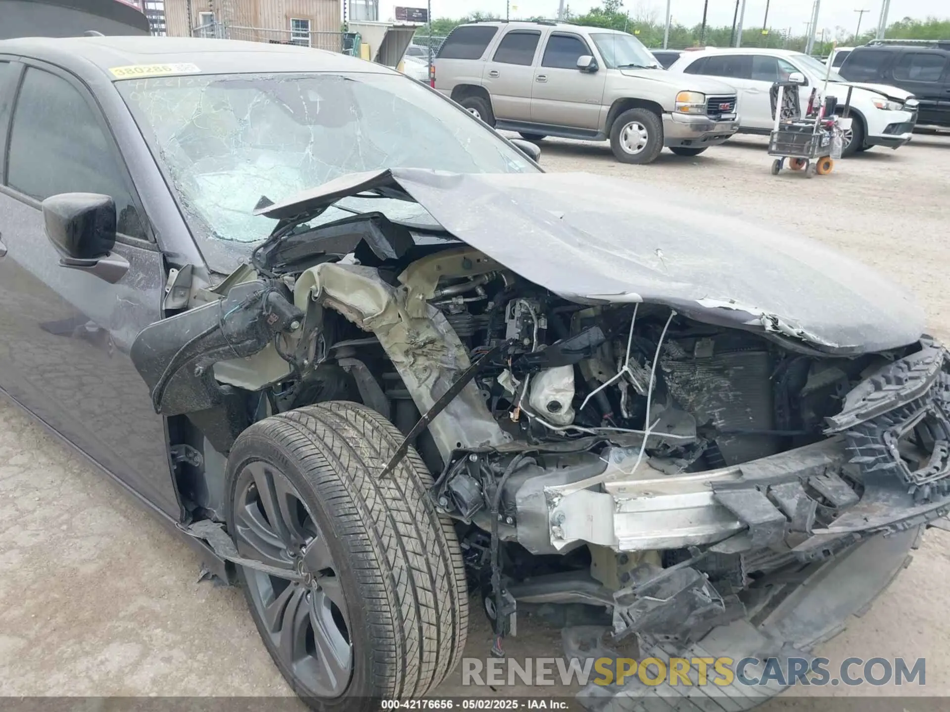 6 Photograph of a damaged car 19UUB5F53MA001253 ACURA TLX 2021