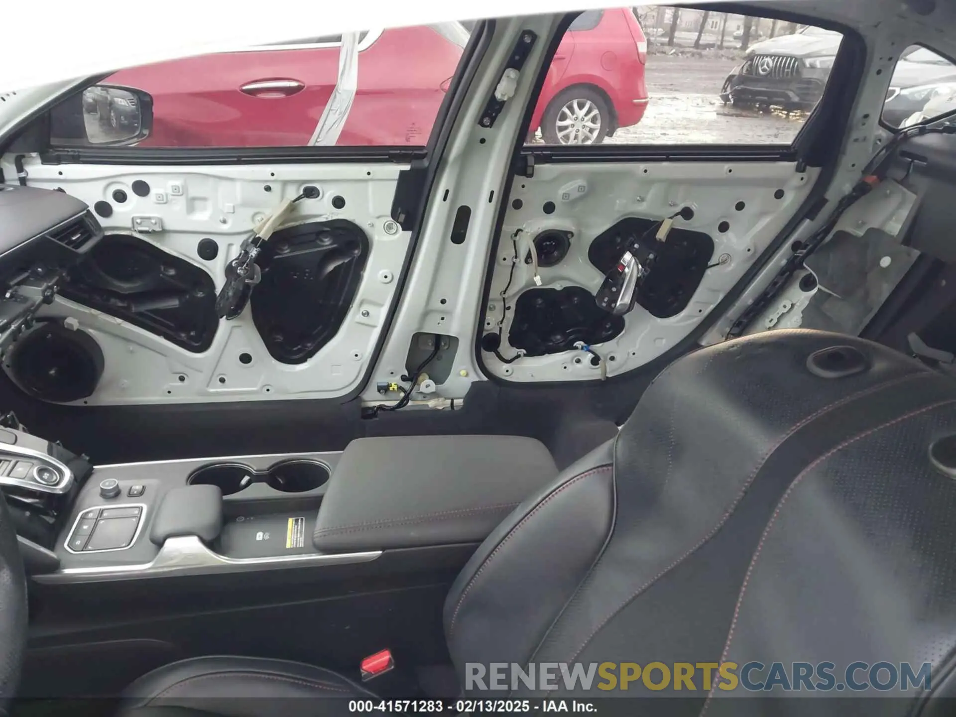 6 Photograph of a damaged car 19UUB5F53MA012897 ACURA TLX 2021
