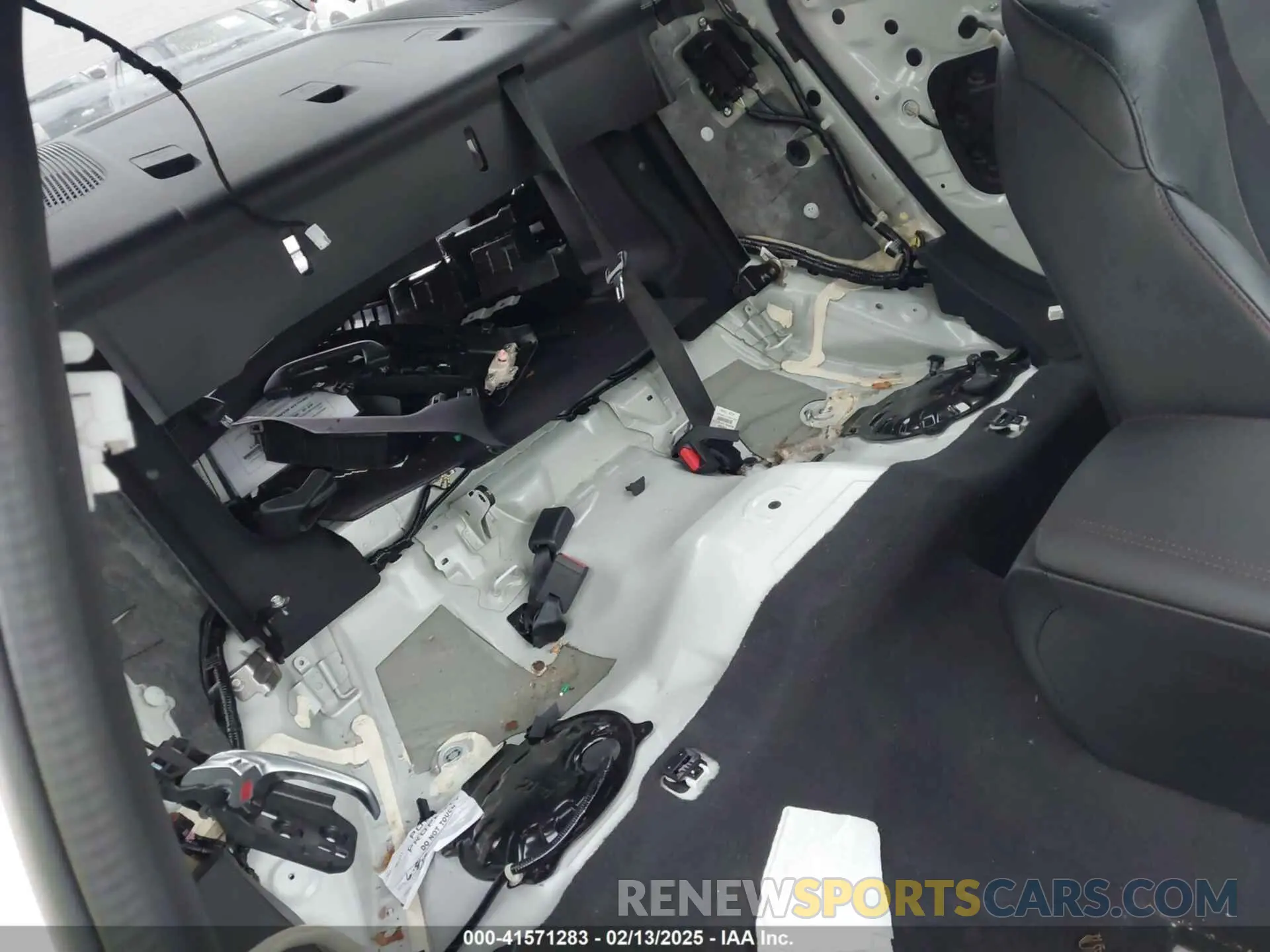 8 Photograph of a damaged car 19UUB5F53MA012897 ACURA TLX 2021