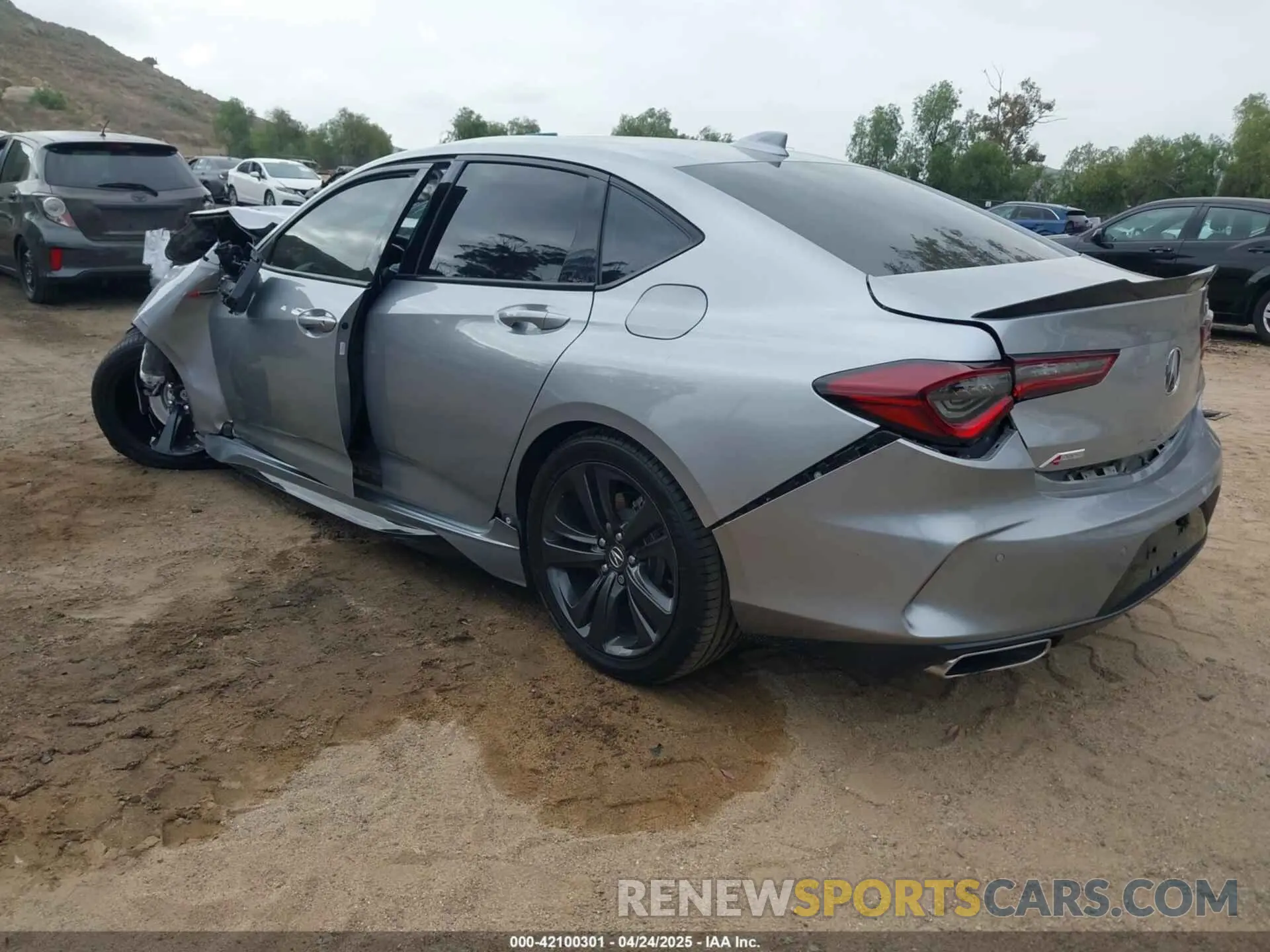 3 Photograph of a damaged car 19UUB5F56MA012408 ACURA TLX 2021