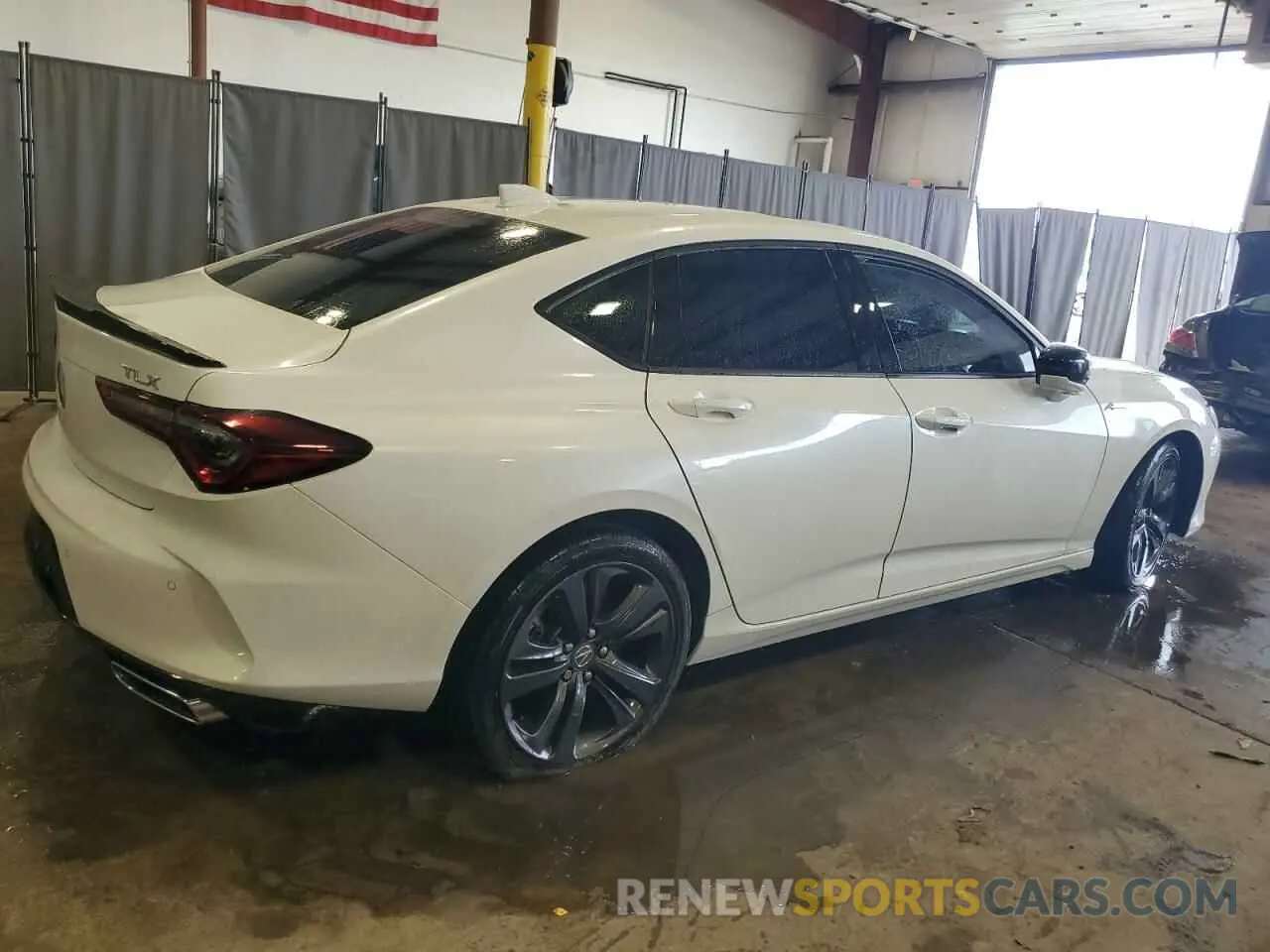 3 Photograph of a damaged car 19UUB5F58MA013687 ACURA TLX 2021