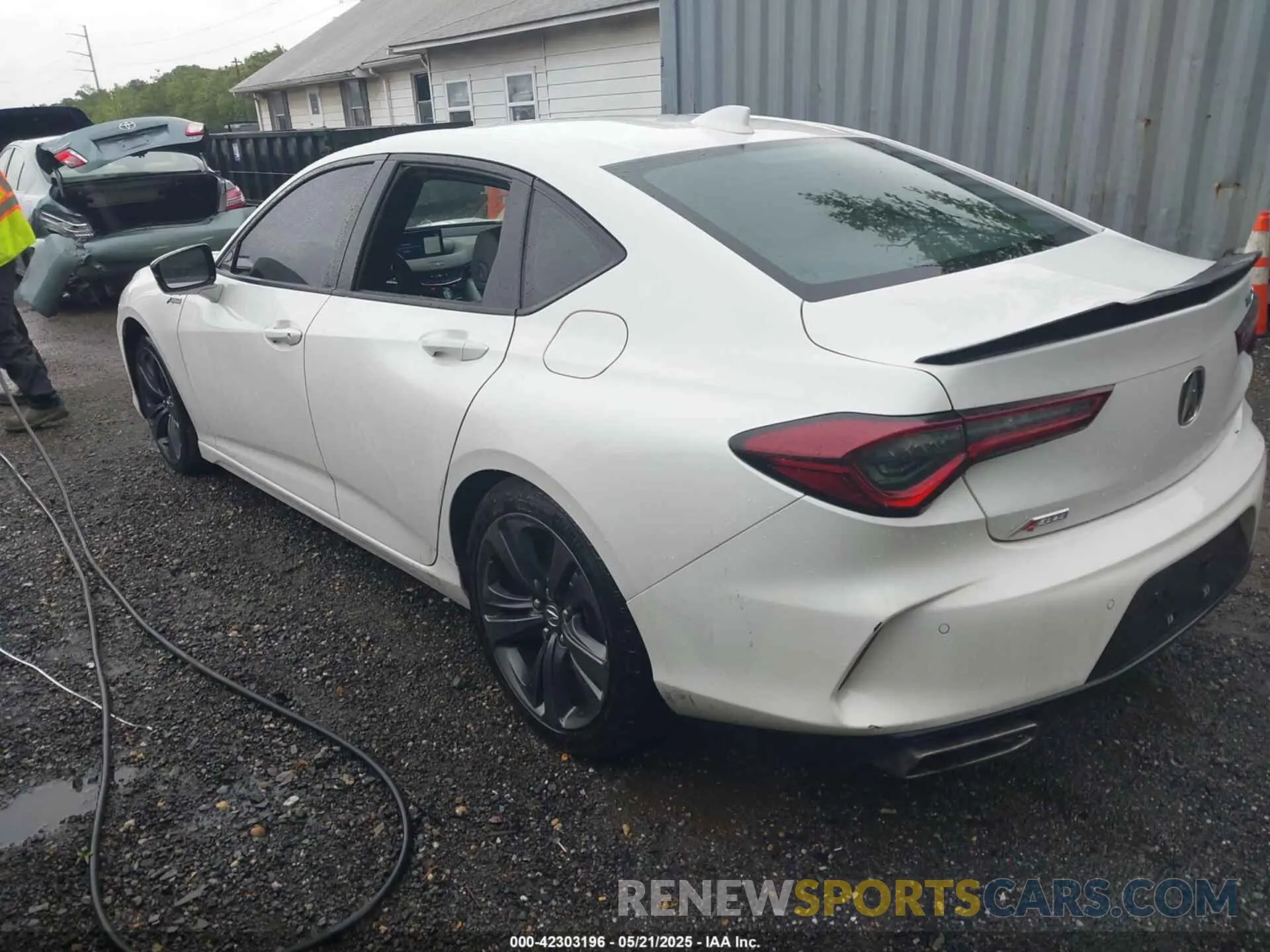 3 Фотография поврежденного автомобиля 19UUB5F59MA010796 ACURA TLX 2021