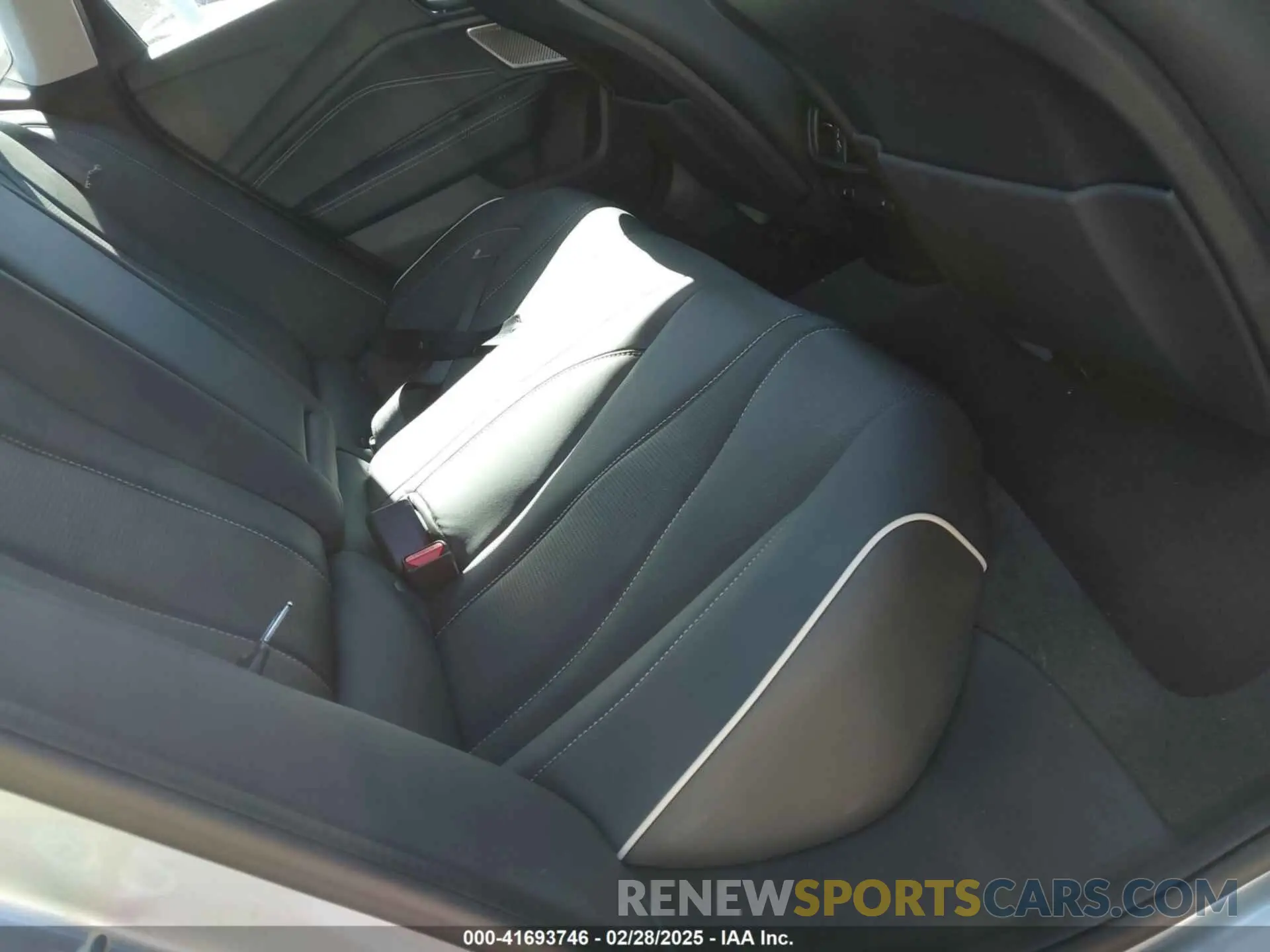8 Фотография поврежденного автомобиля 19UUB5F68MA007218 ACURA TLX 2021