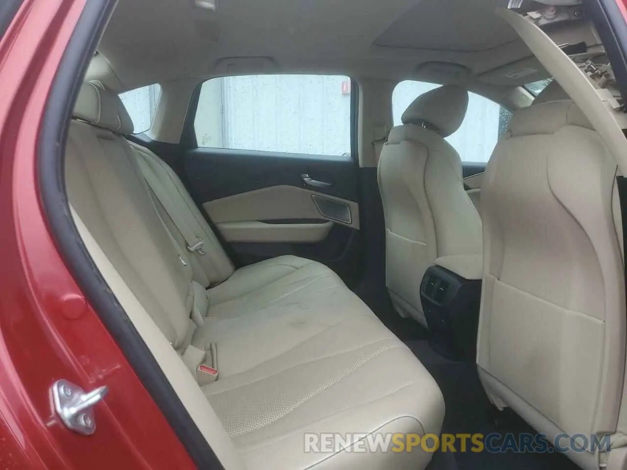 10 Photograph of a damaged car 19UUB5F6XMA014719 ACURA TLX 2021