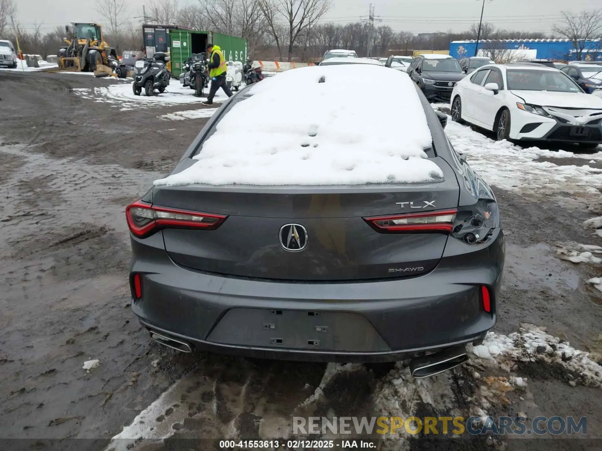 15 Photograph of a damaged car 19UUB6F40MA002194 ACURA TLX 2021