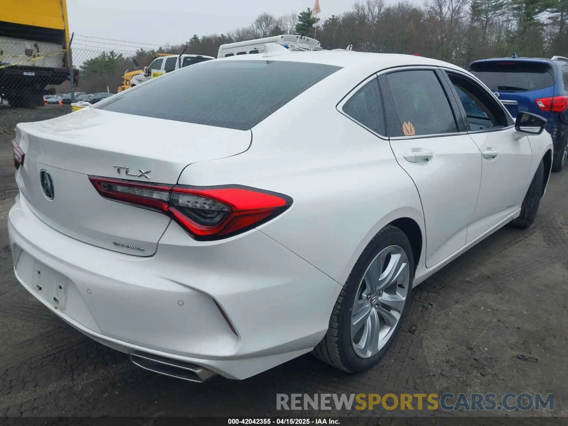 4 Фотография поврежденного автомобиля 19UUB6F49MA010679 ACURA TLX 2021
