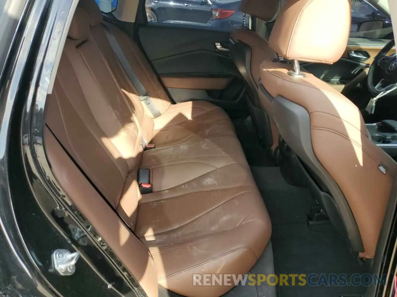 10 Photograph of a damaged car 19UUB6F4XMA006575 ACURA TLX 2021