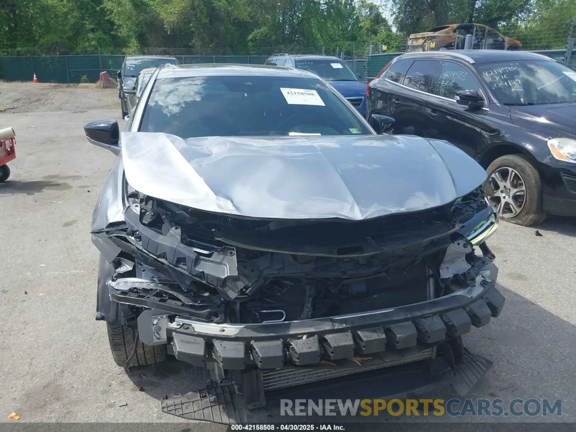 6 Photograph of a damaged car 19UUB6F53MA003252 ACURA TLX 2021