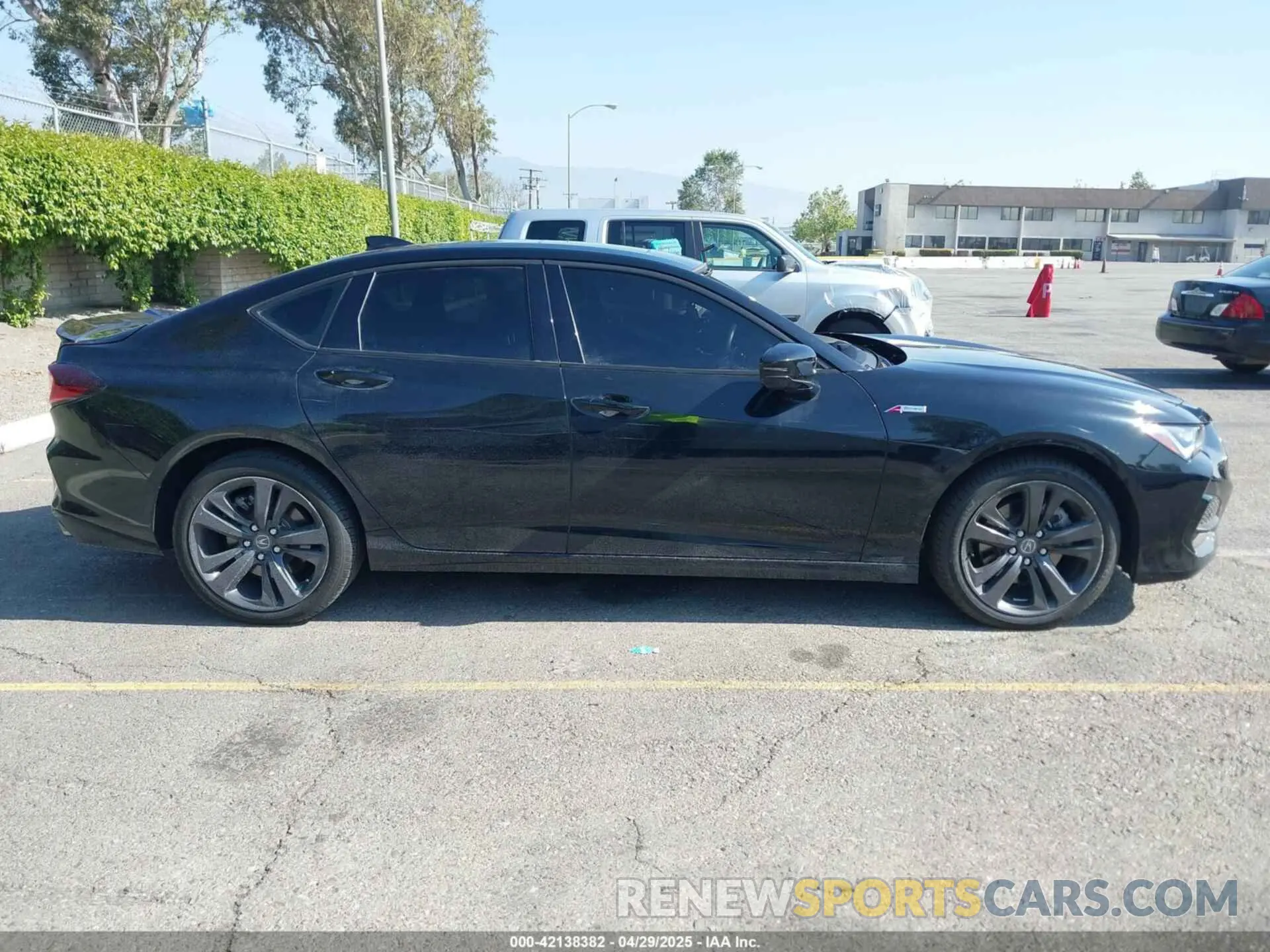 13 Photograph of a damaged car 19UUB6F58MA009600 ACURA TLX 2021