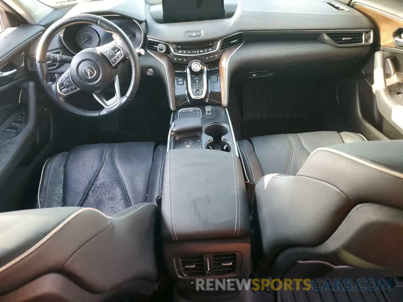 8 Photograph of a damaged car 19UUB6F63MA001512 ACURA TLX 2021