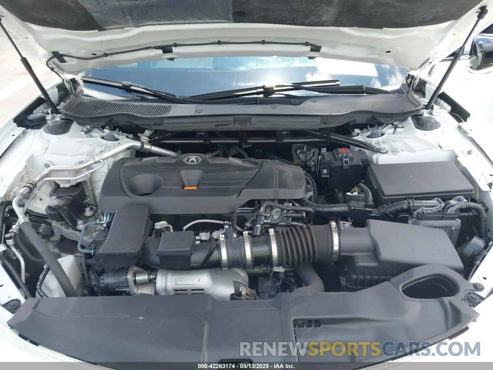 10 Photograph of a damaged car 19UUB5F44NA004283 ACURA TLX 2022